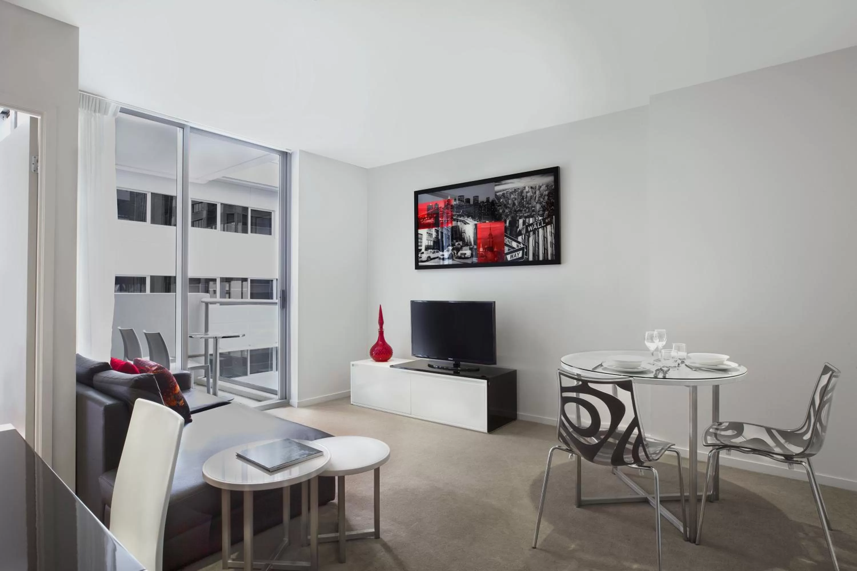 TV and multimedia in Mantra Midtown