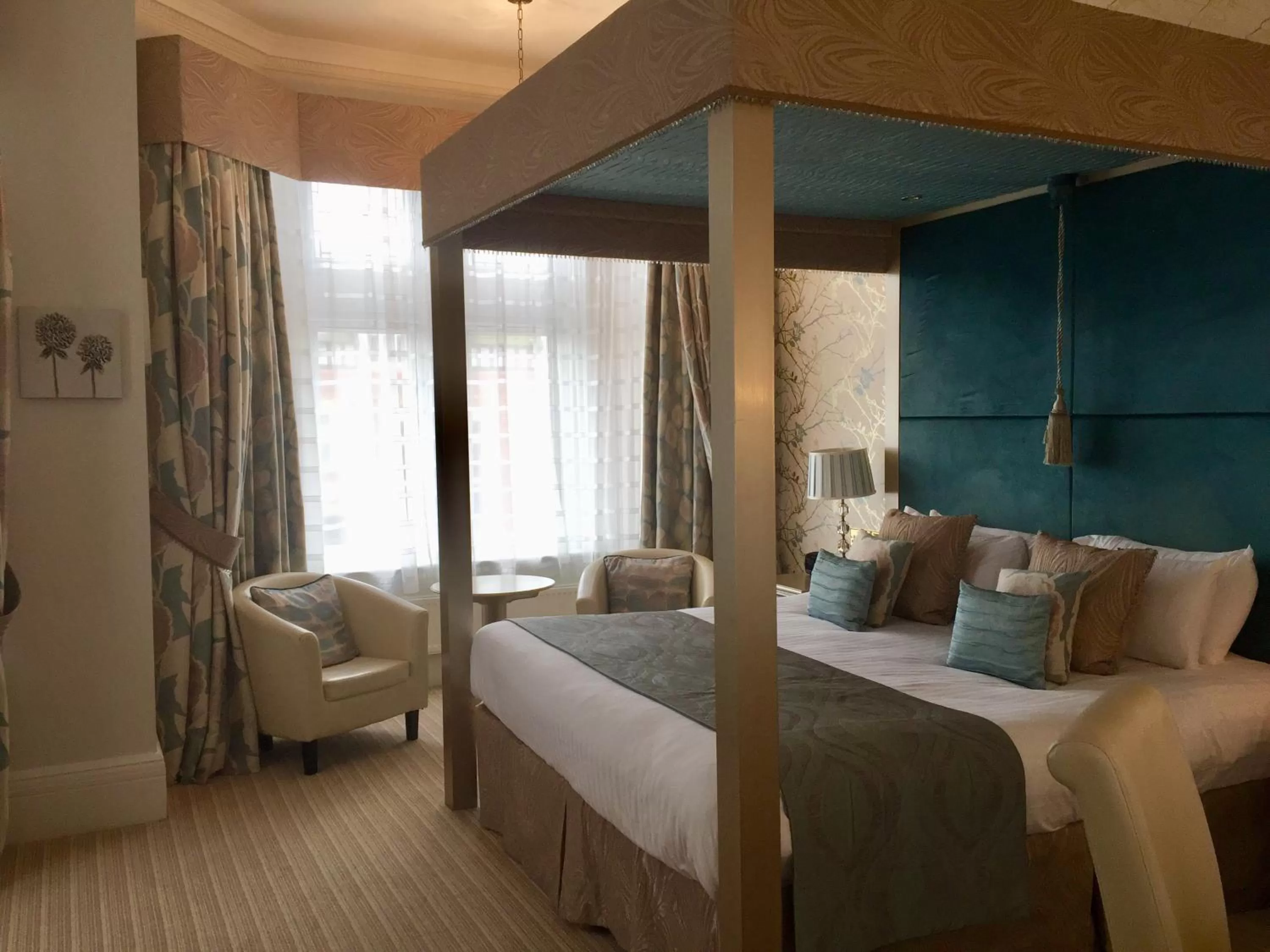 Bed in Burlington Hotel, BW Premier Collection by Best Western