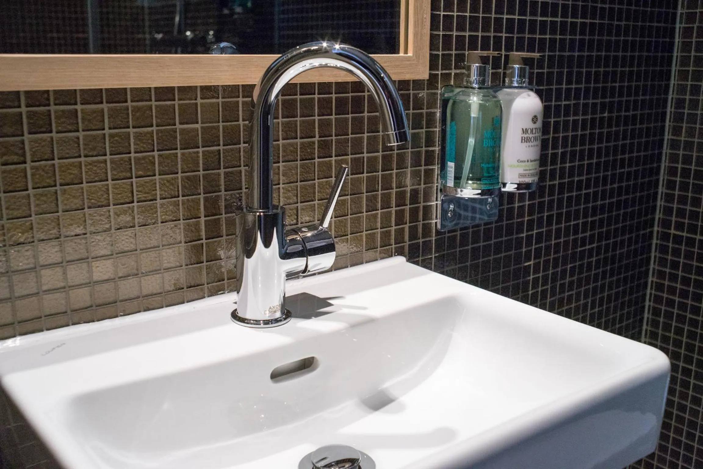 Bathroom in Mimi's Hotel Soho