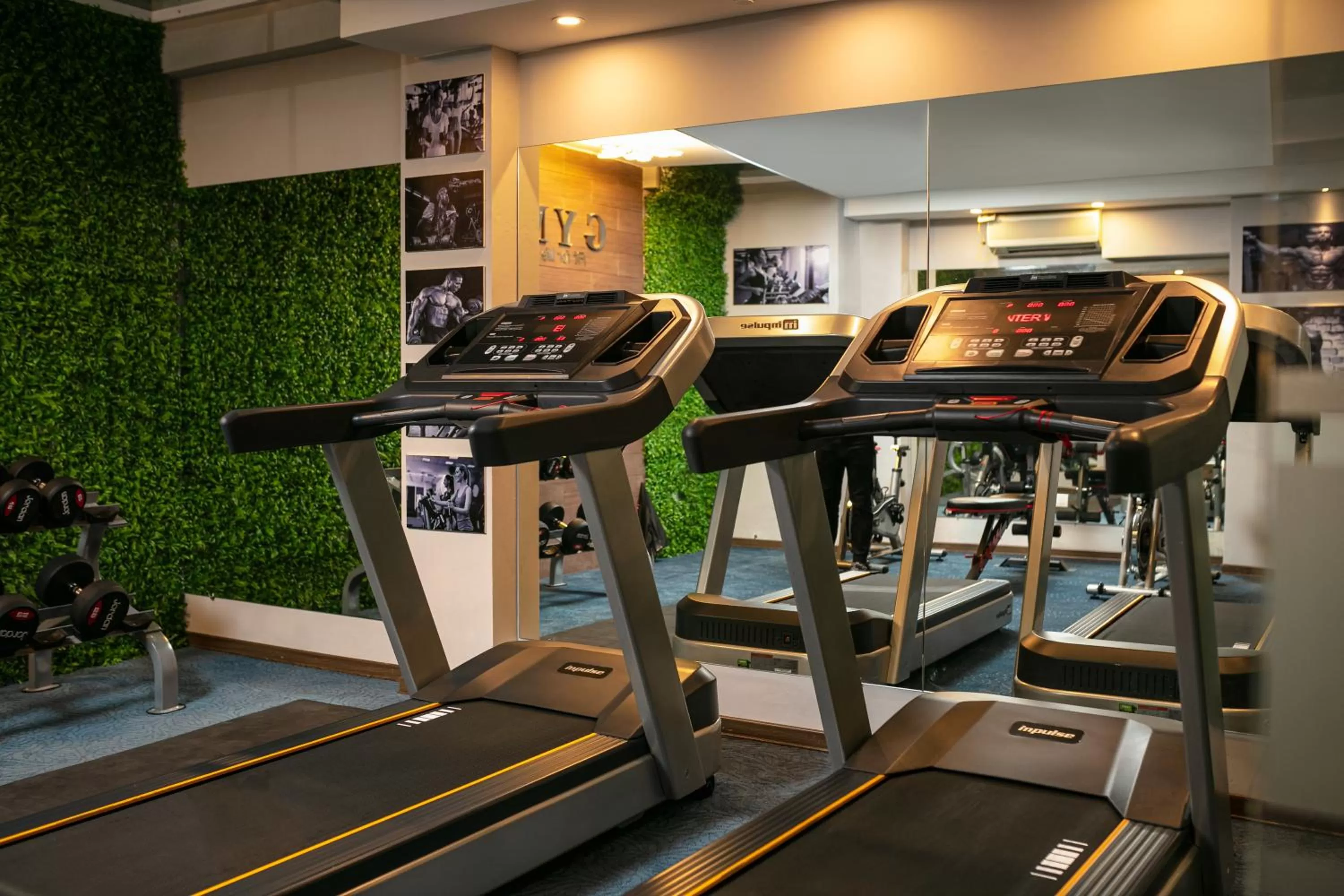 Fitness centre/facilities in Shining Central Hotel & Spa
