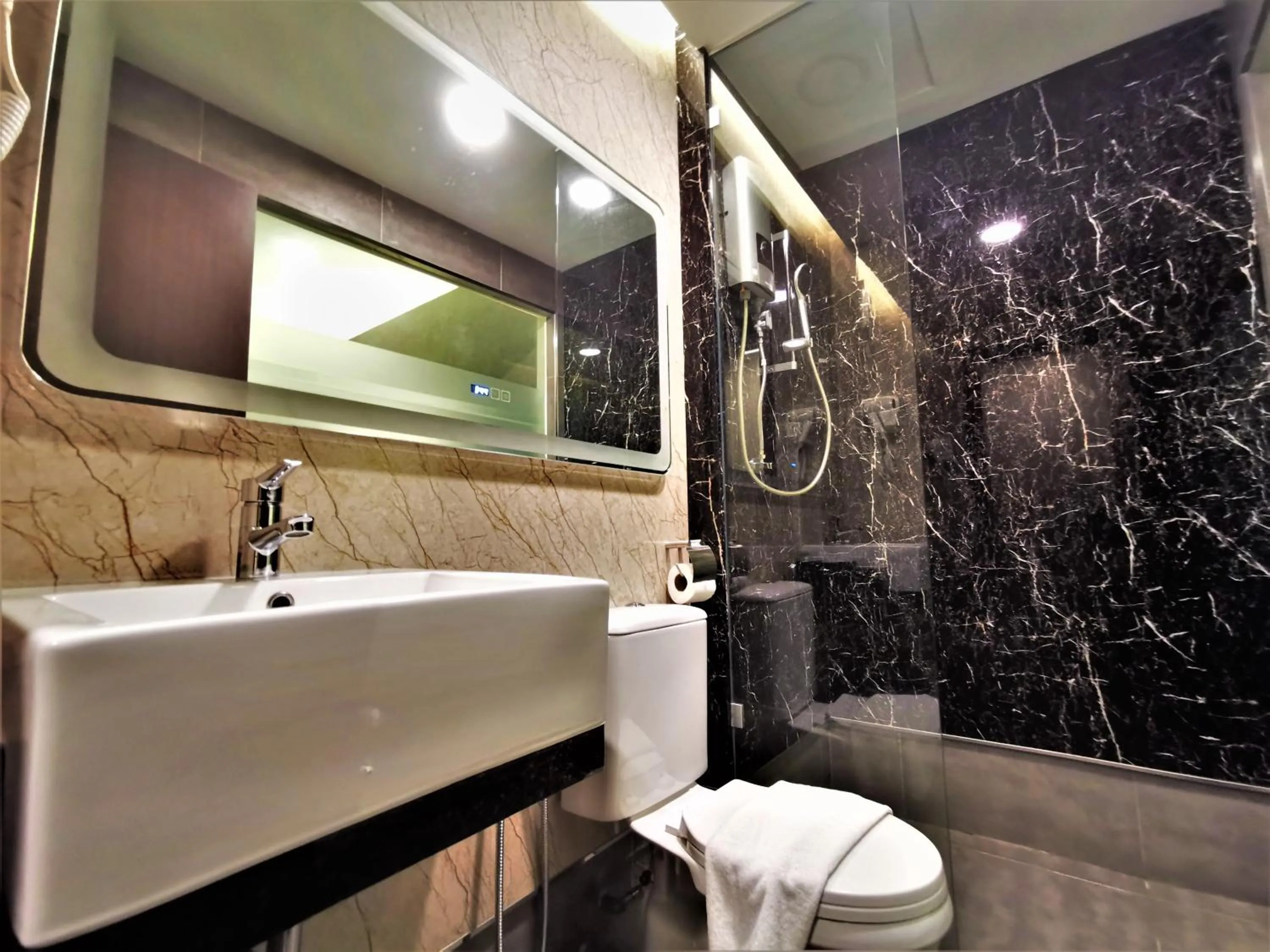 Shower in Prestigo Hotel - Johor Bharu