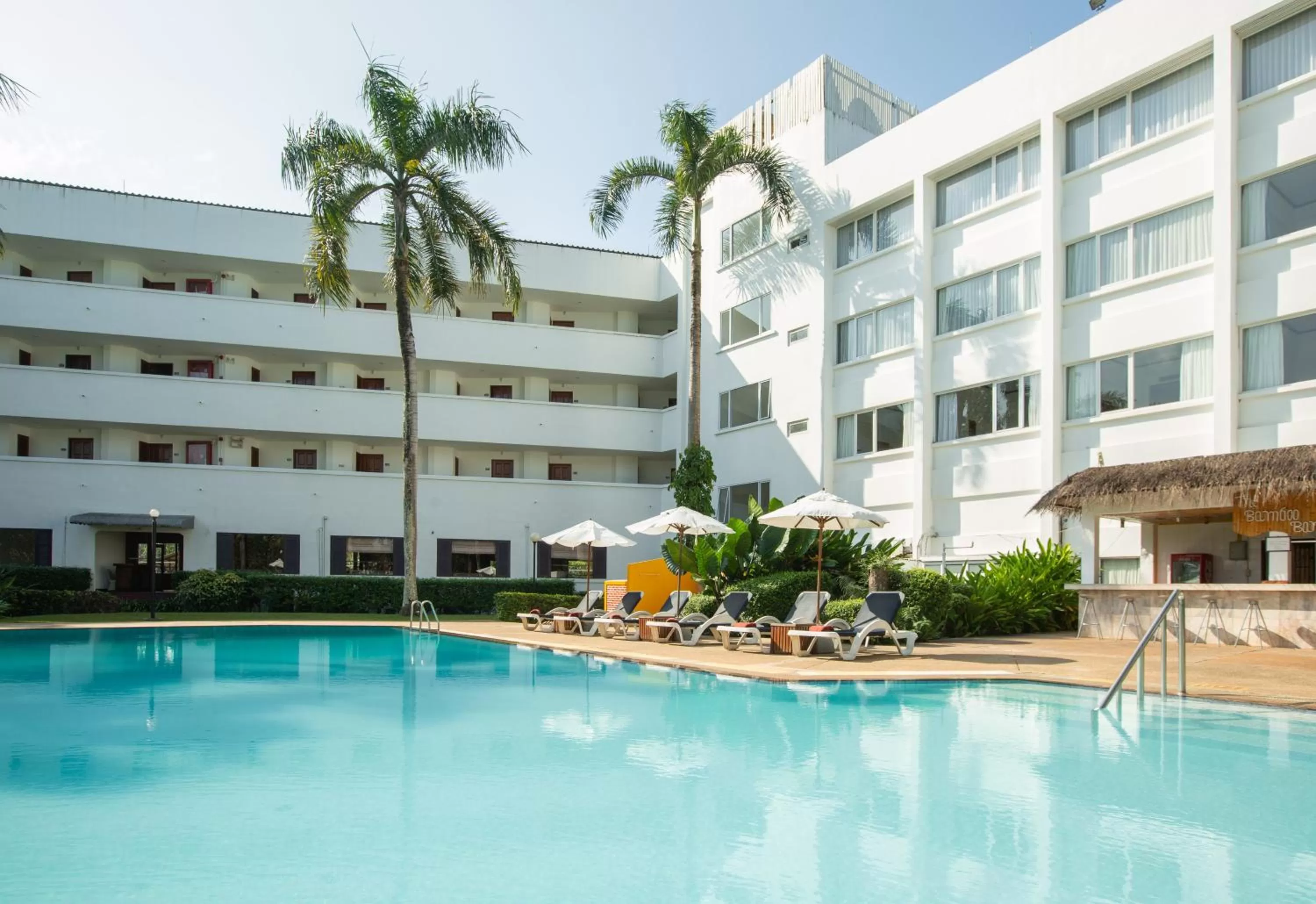Swimming pool in Centara Life Hotel Mae Sot