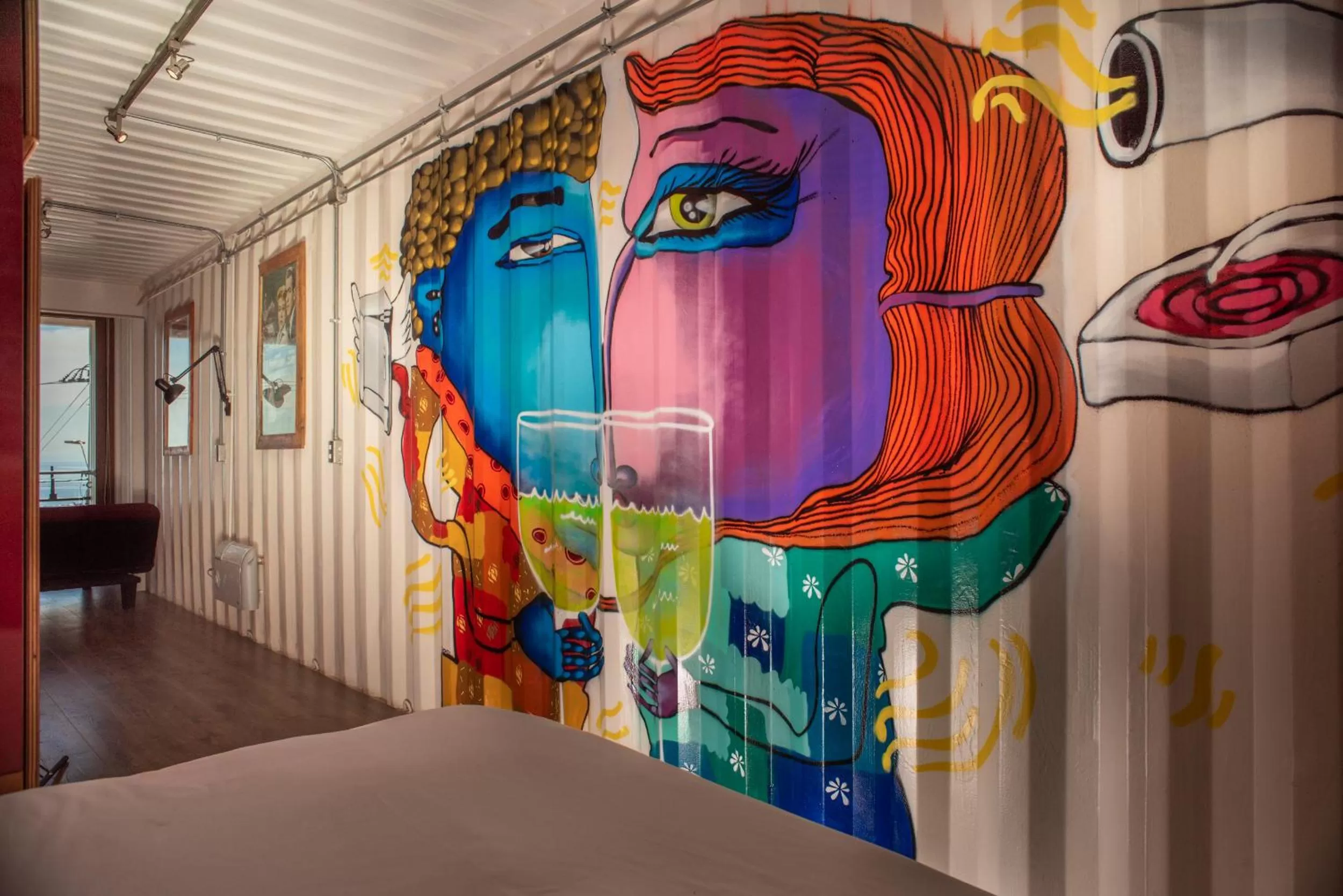 Bed in Hotel Winebox Valparaiso