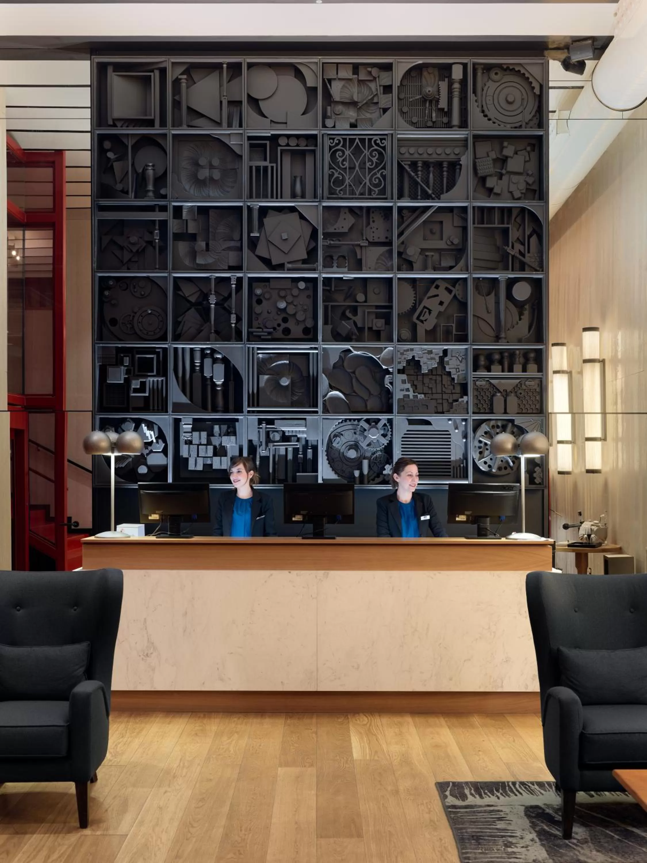 Lobby or reception in H10 Puerta de Alcalá 4 Sup