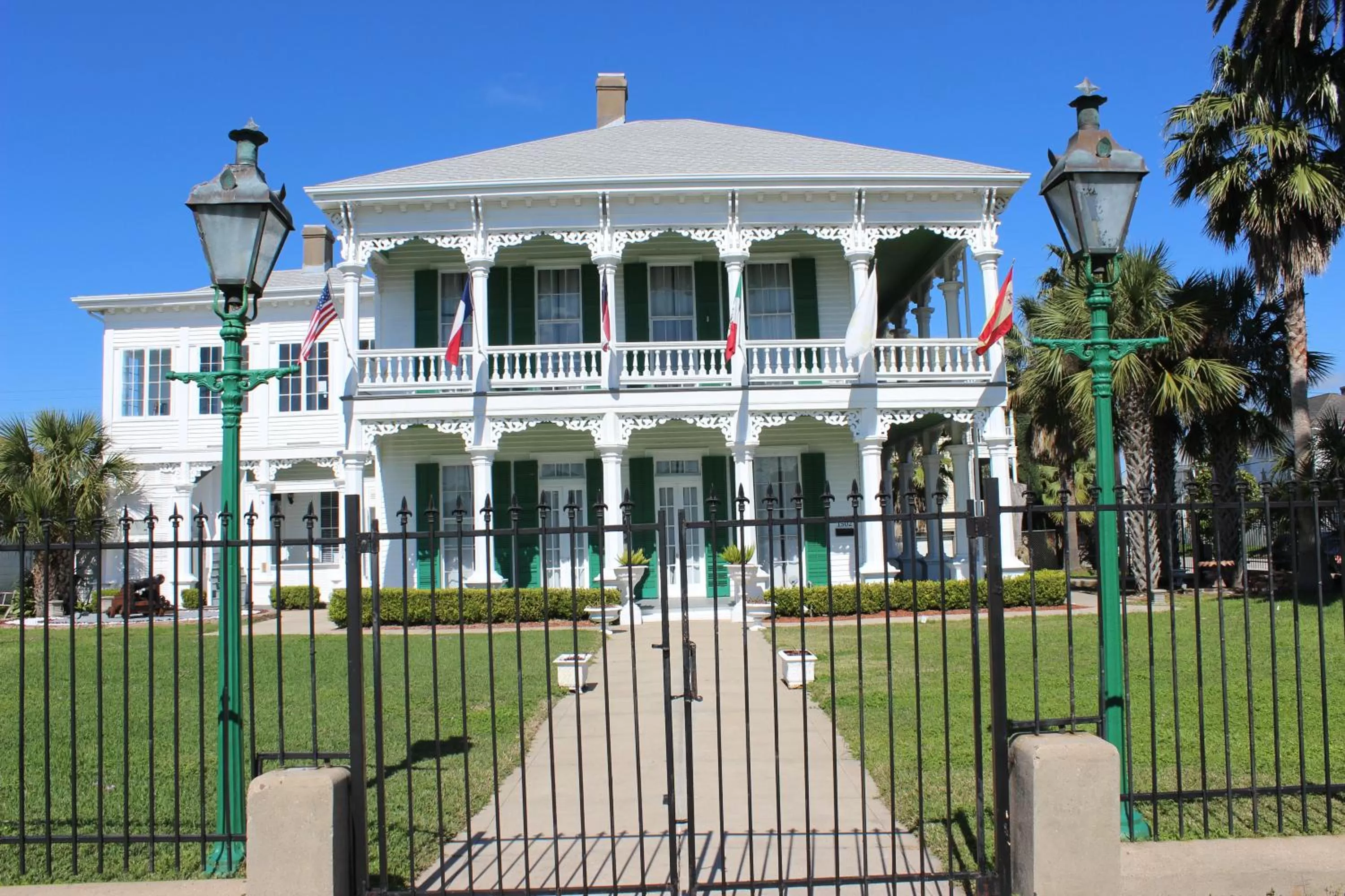 Property building in The George Manor