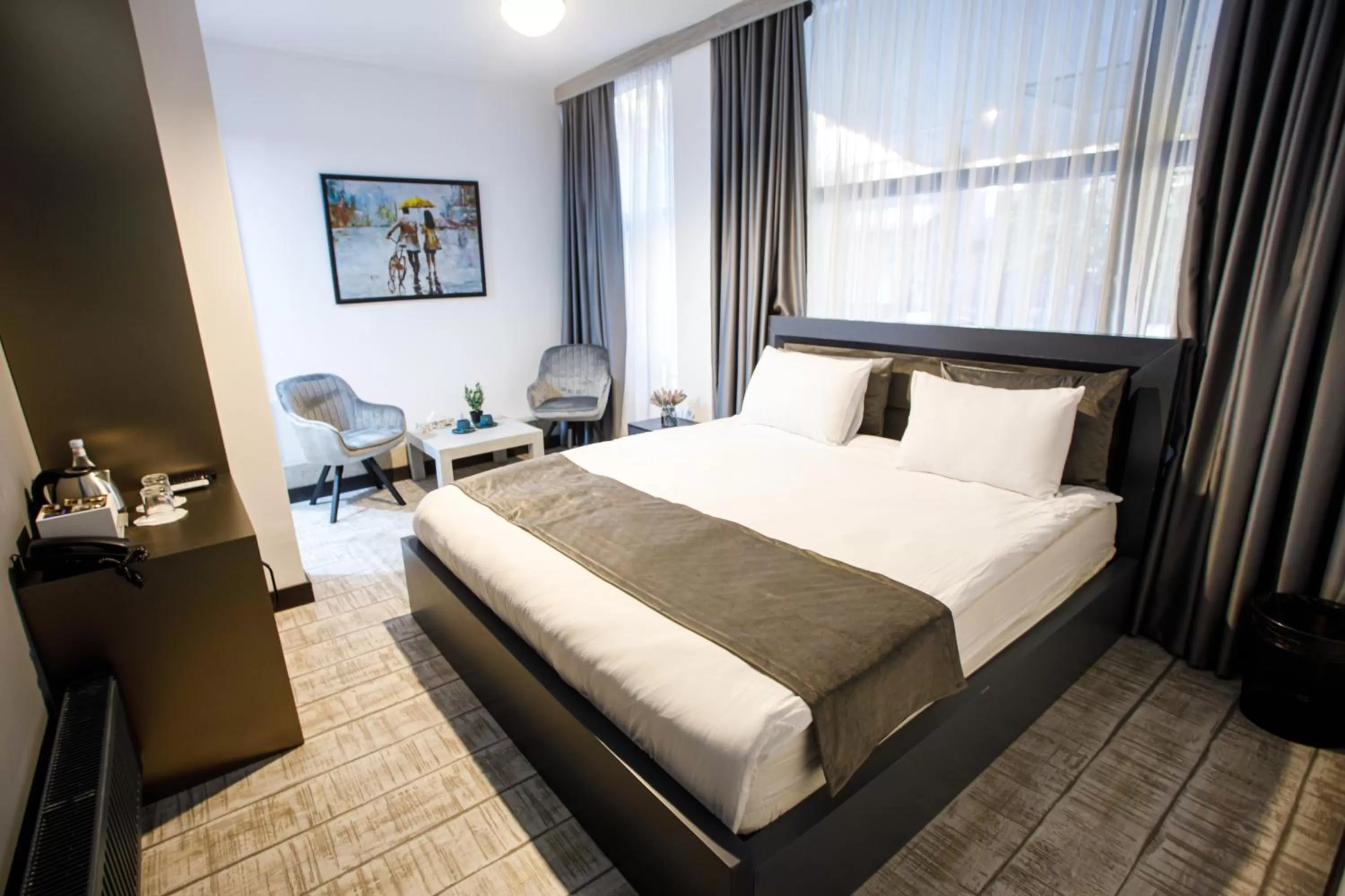 Photo of the whole room, Bed in The Phoenix Boutique Hotel