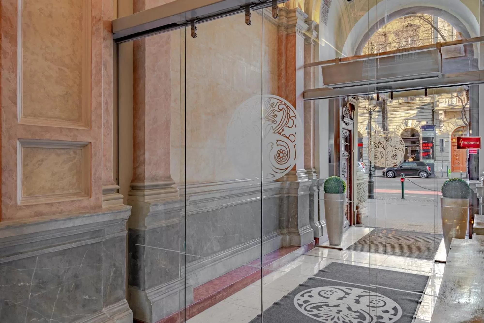 Facade/entrance in Hotel Moments Budapest by Continental Group
