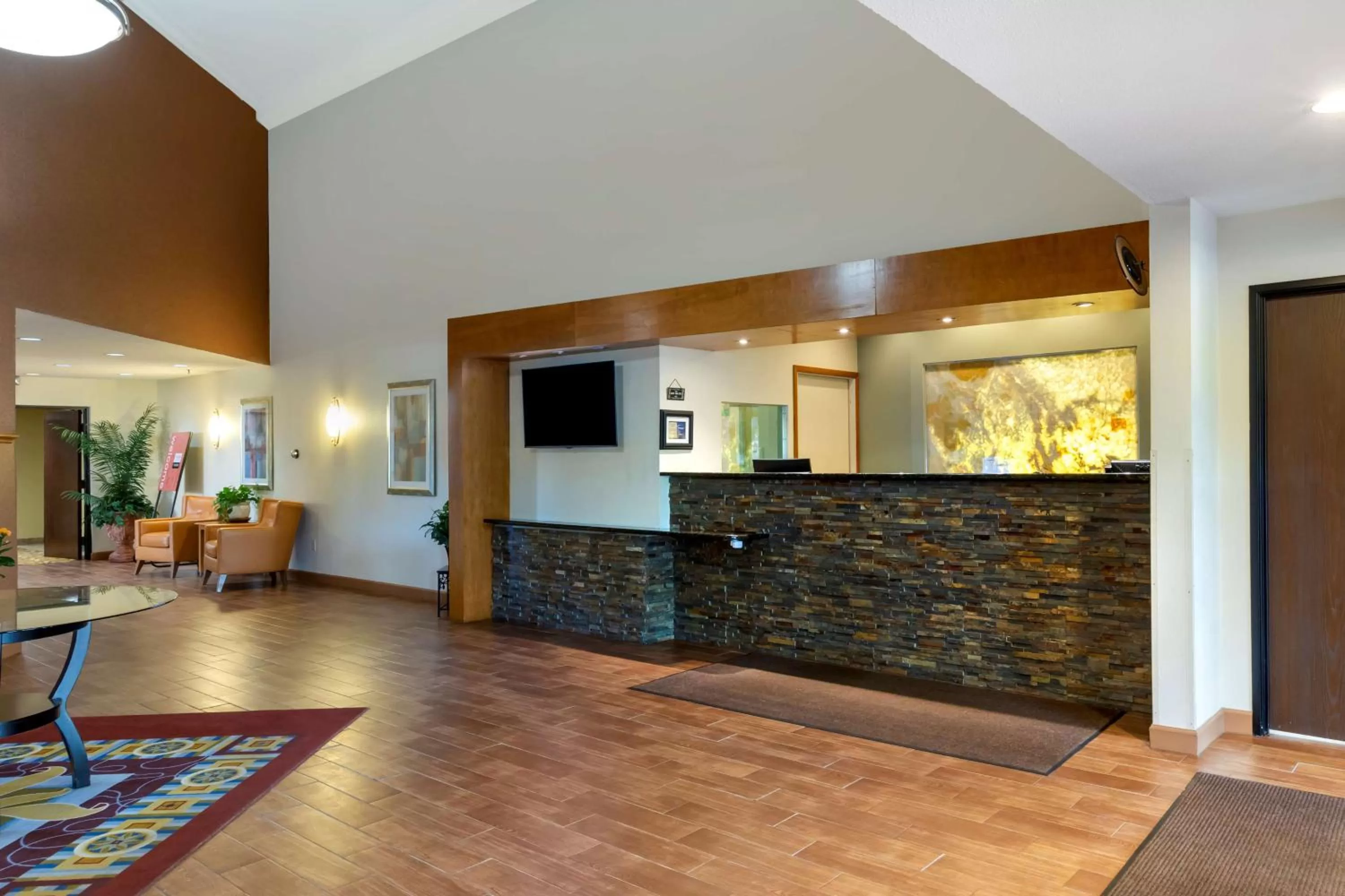 Lobby or reception in Best Western Davison Inn