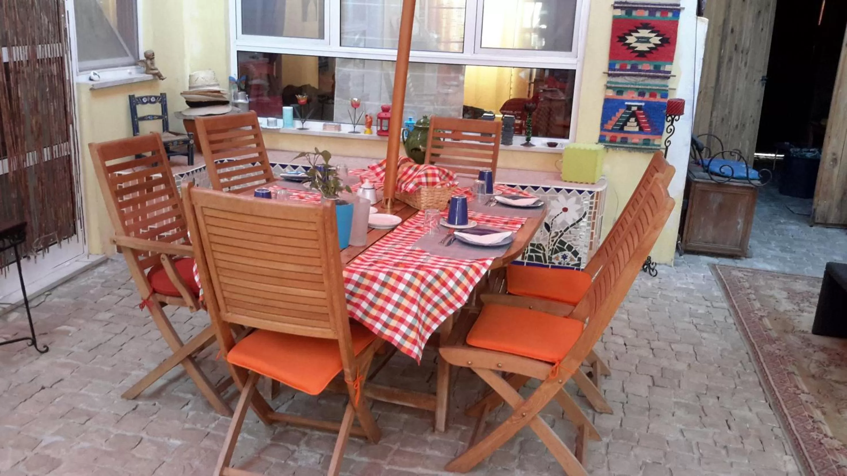 Continental breakfast in Casa 3 Águias