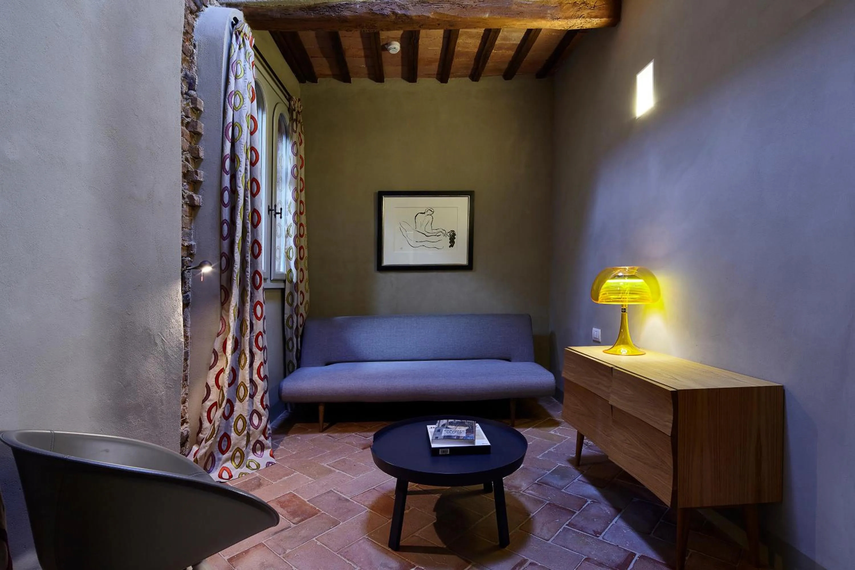 Living room, Bed in Palazzetto Rosso - Art Hotel