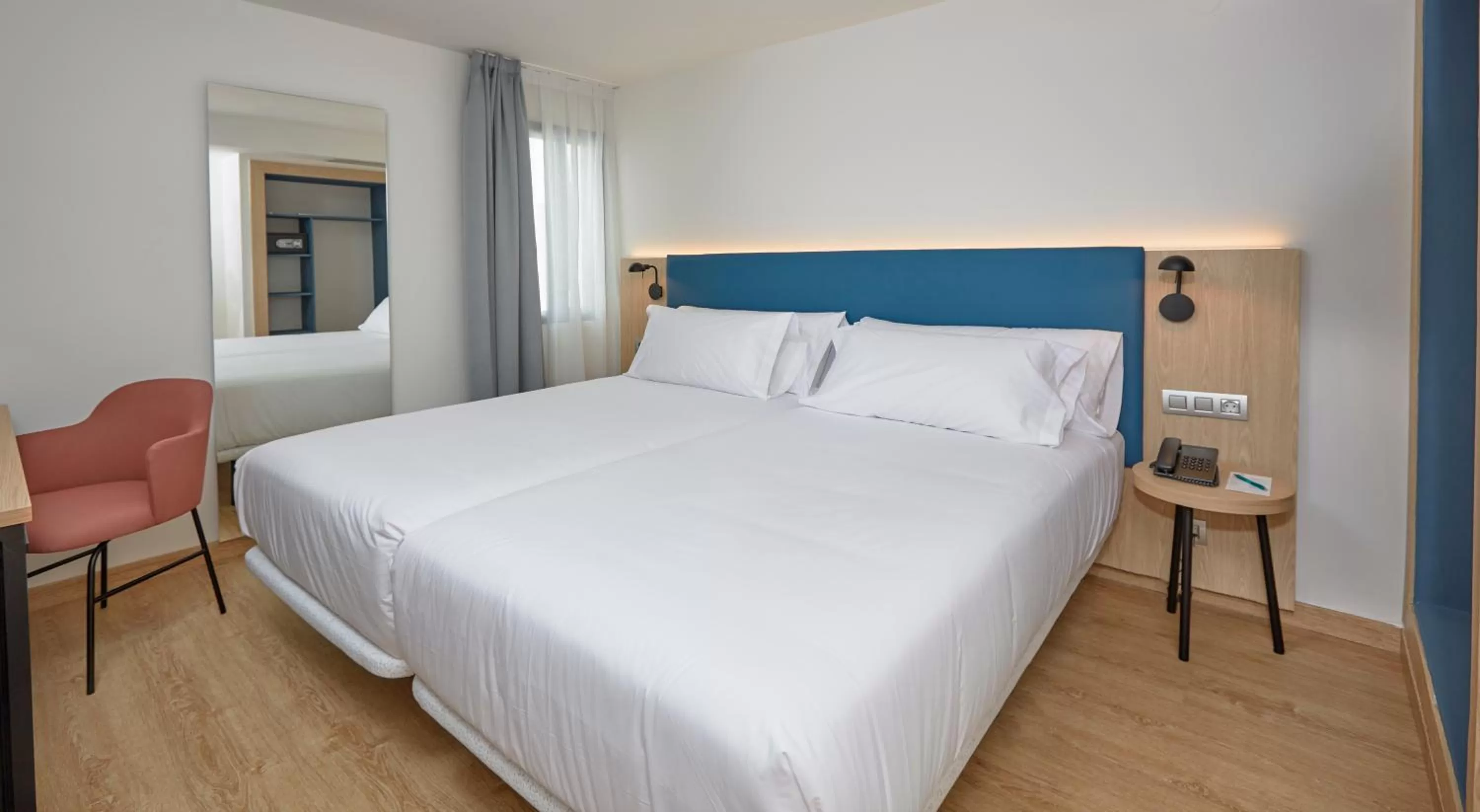Bed in Occidental Alicante