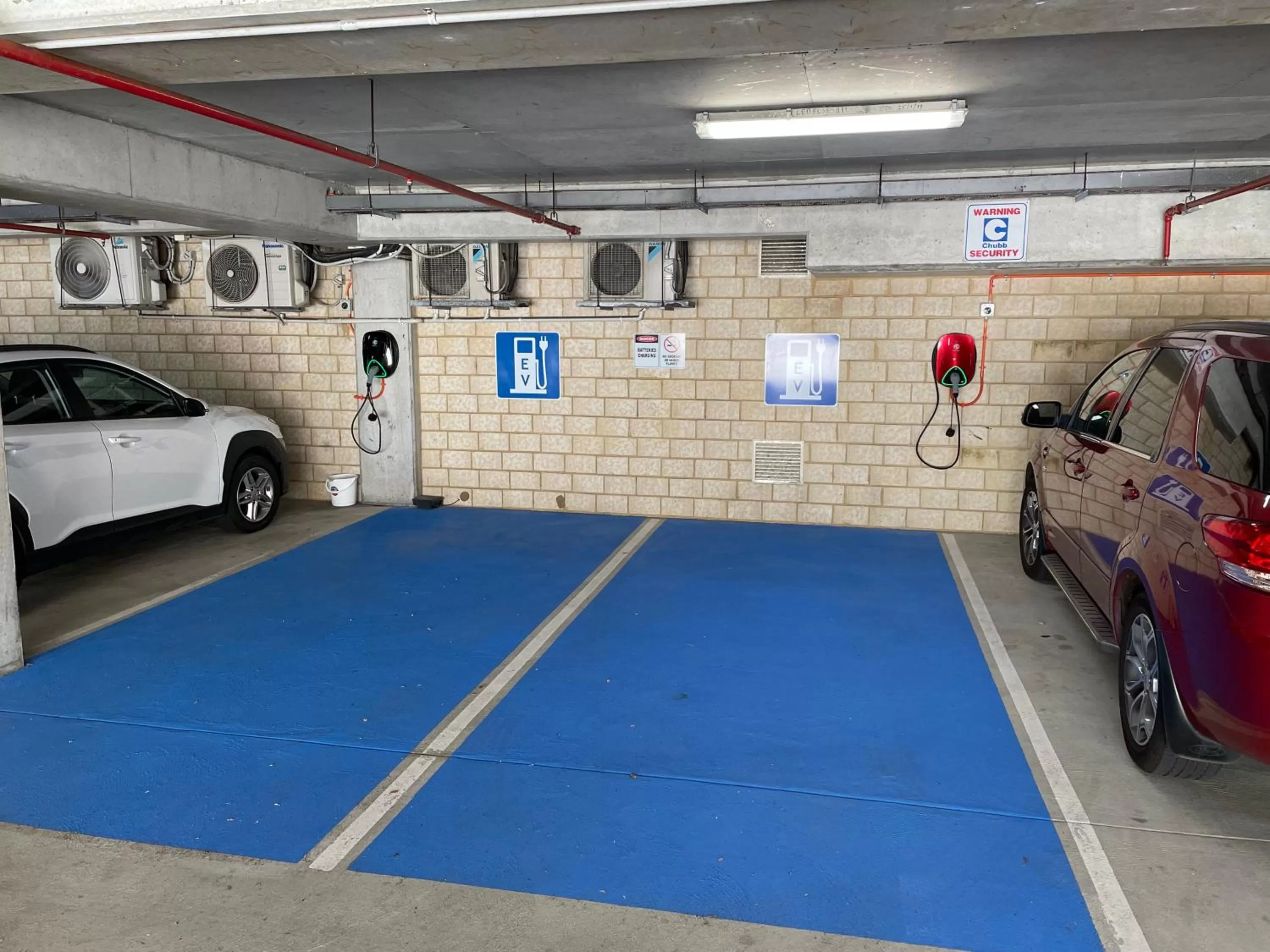 Parking in Quality Resort Sorrento Beach