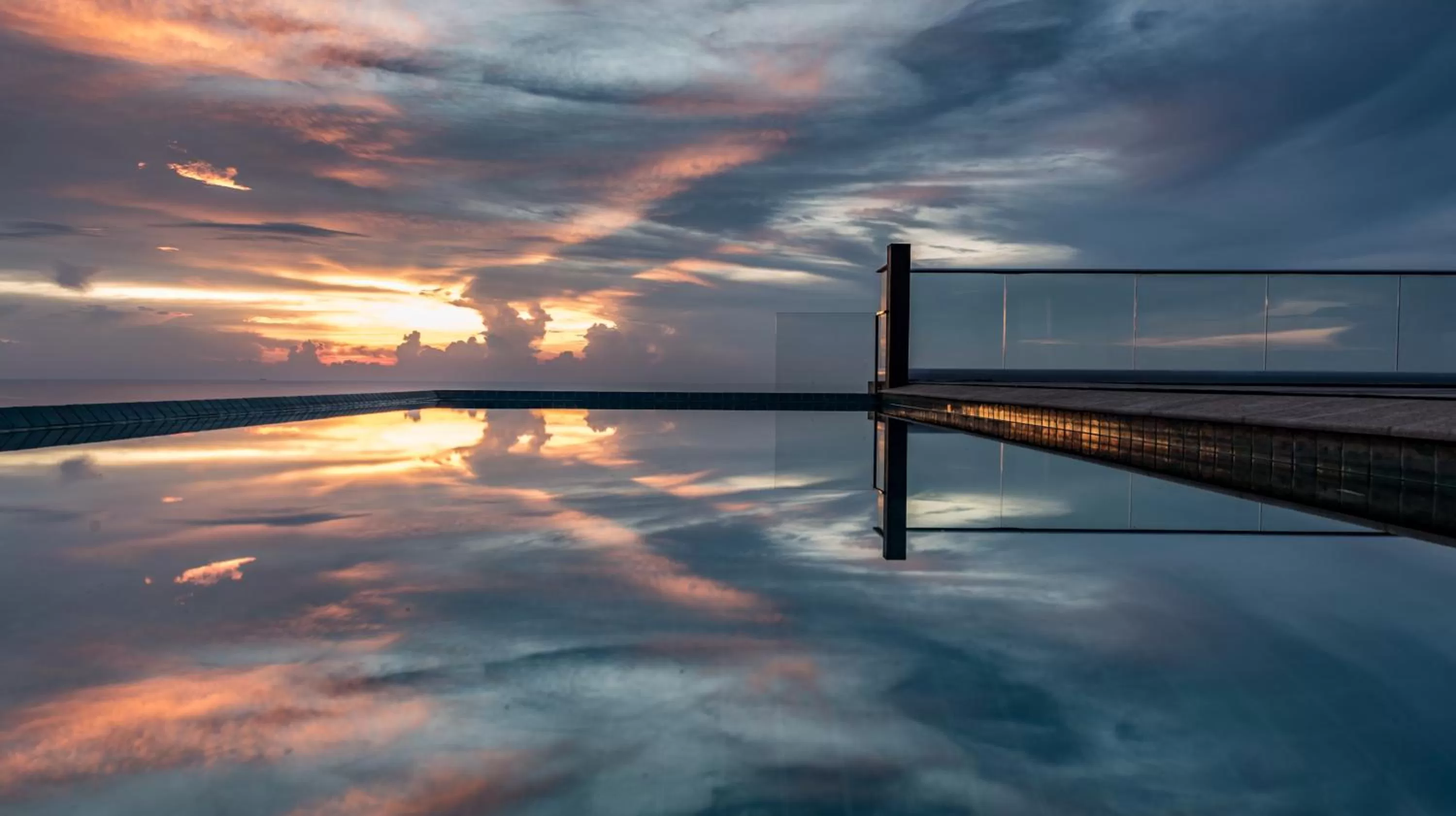 Swimming pool in Agnus Unawatuna