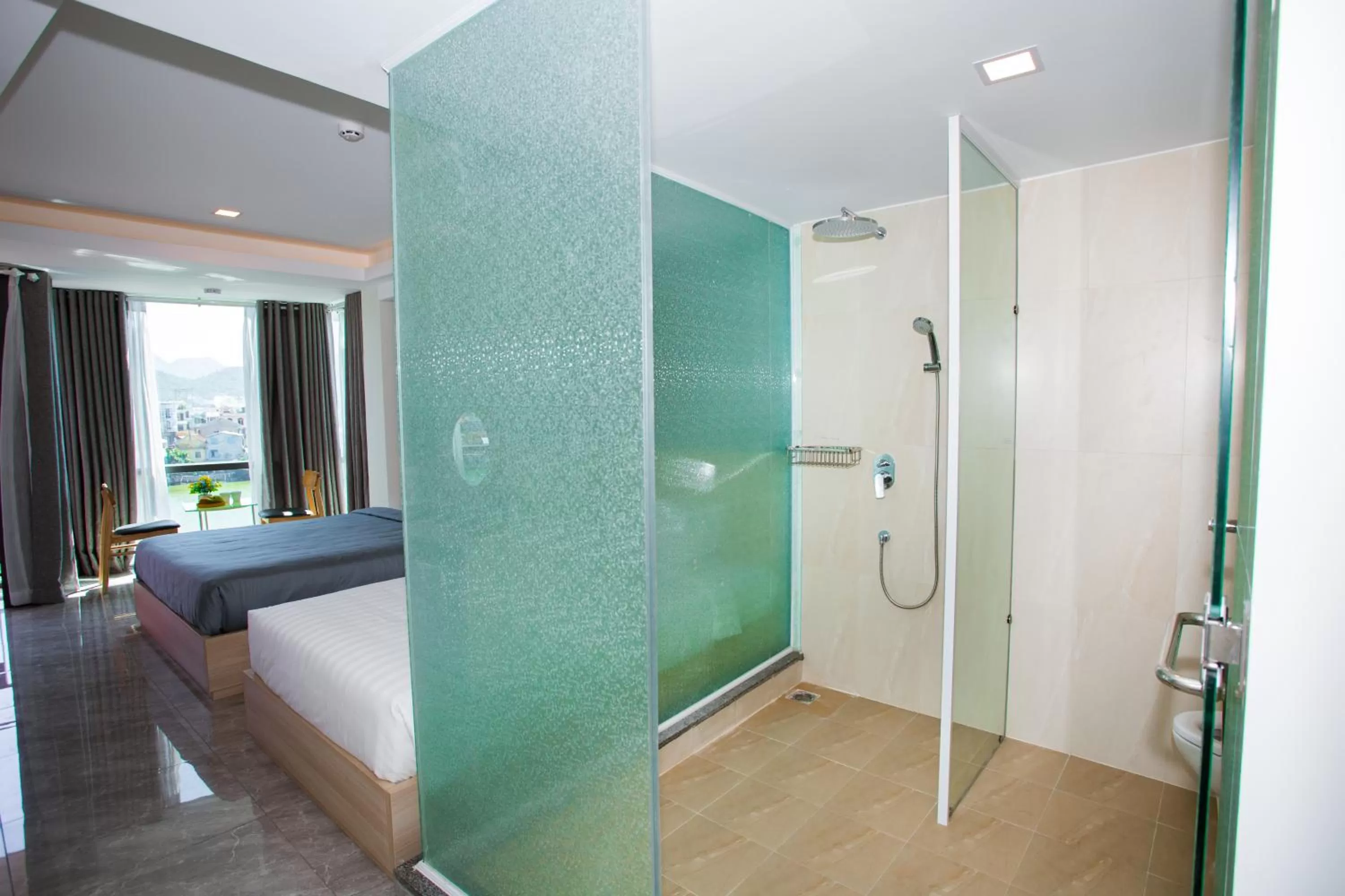 Moonlight Bay Hotel & Apartment