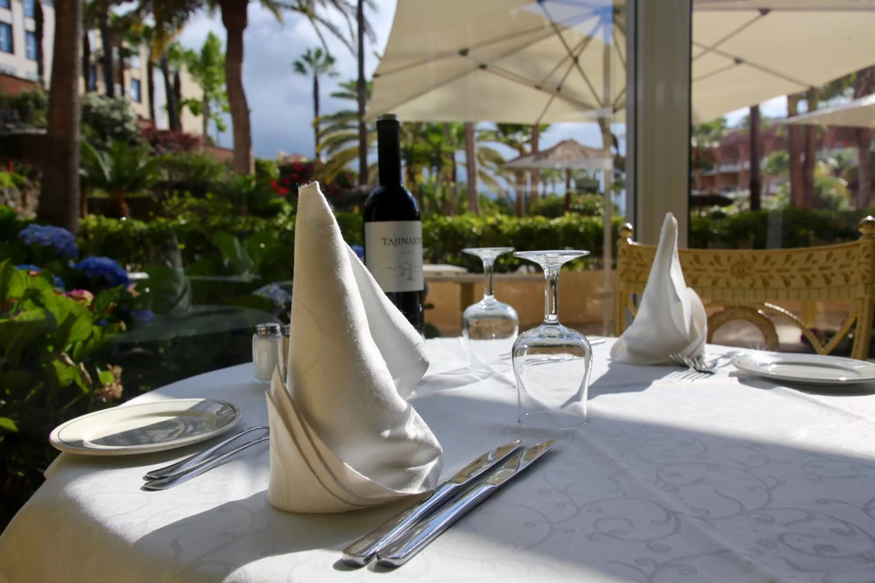 Restaurant/places to eat in Hotel Puerto Palace