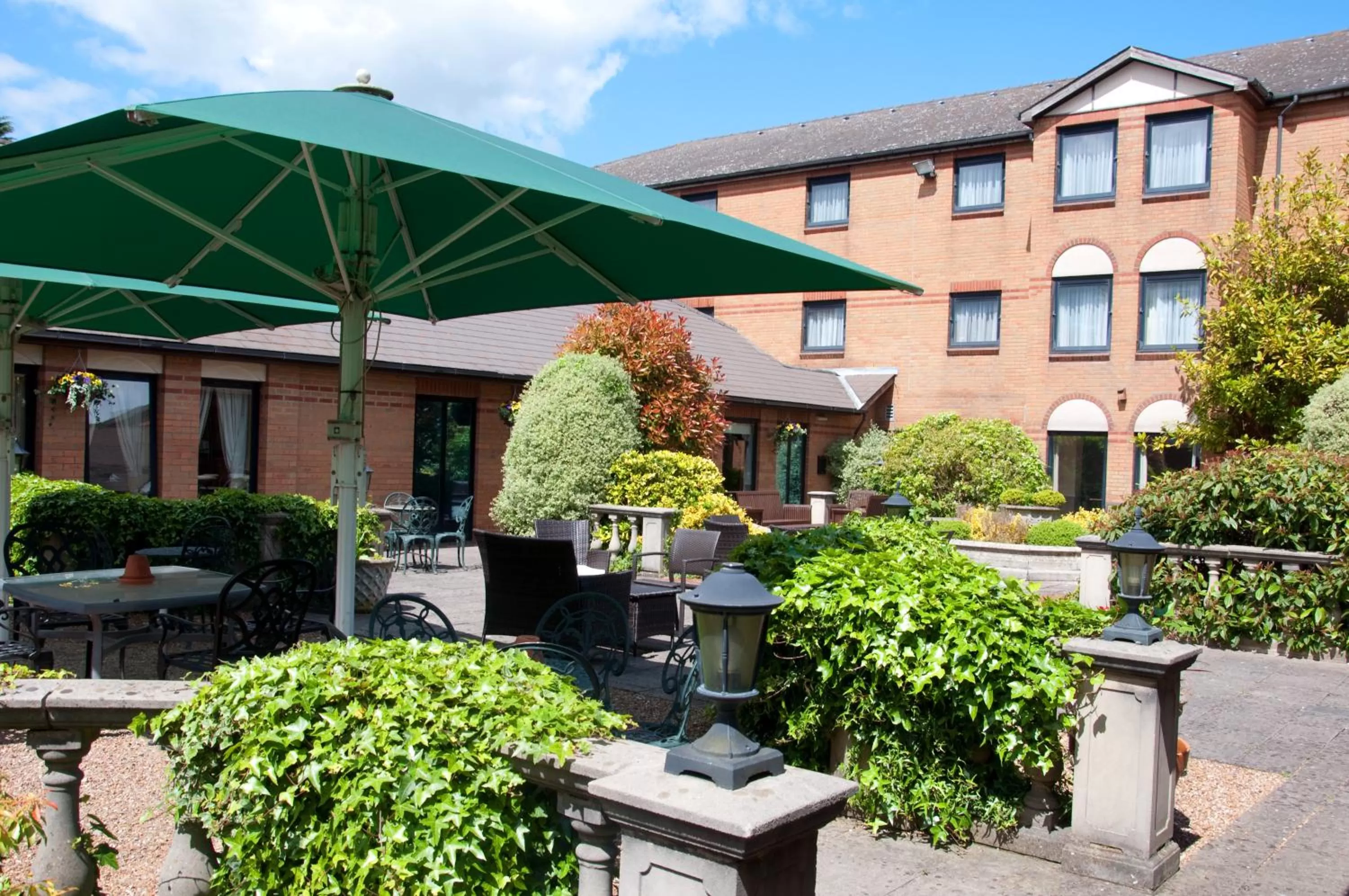 Property building in Bridgewood Manor Hotel & Spa