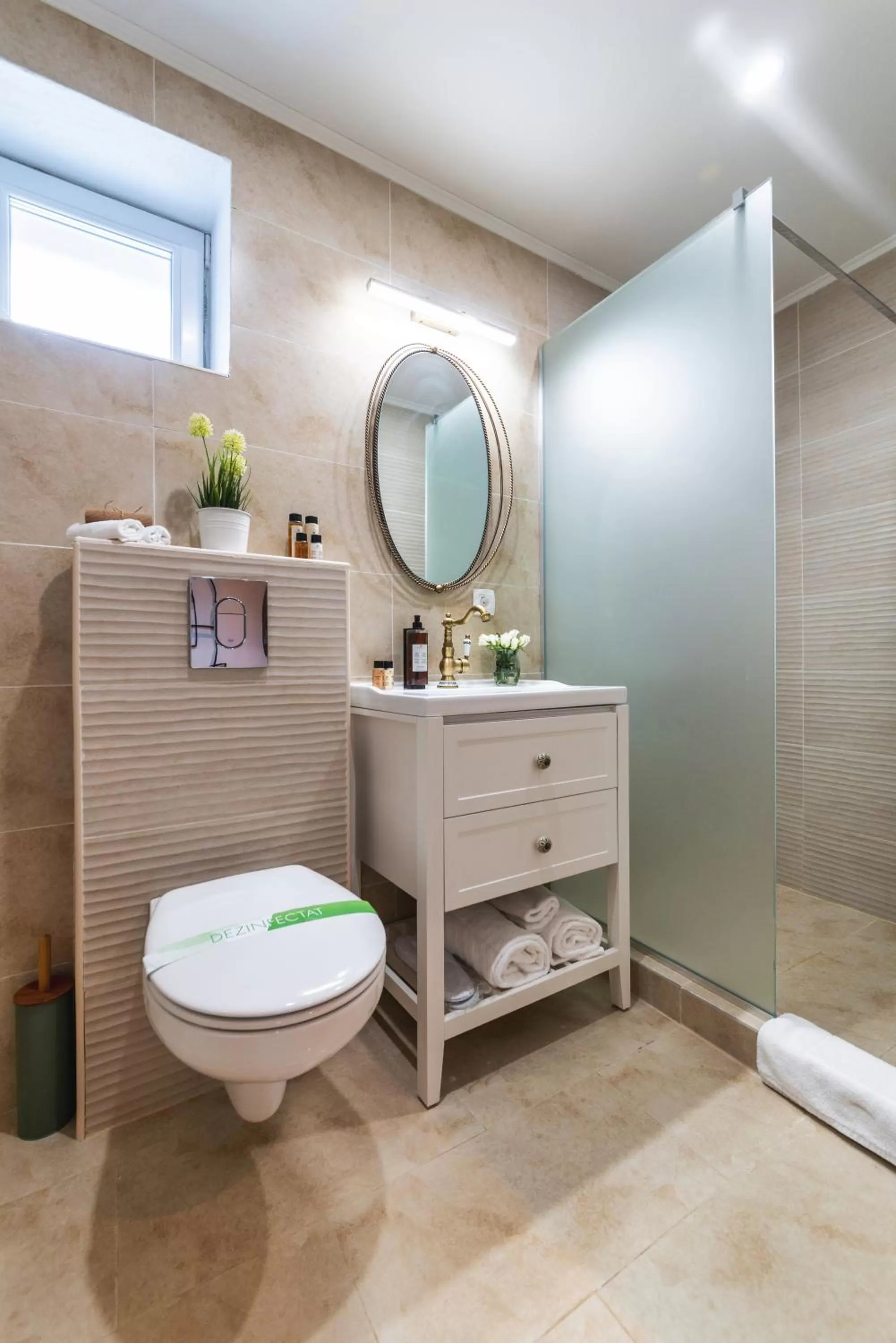 Bathroom in Nikolas Haus Central Location with Free Parking