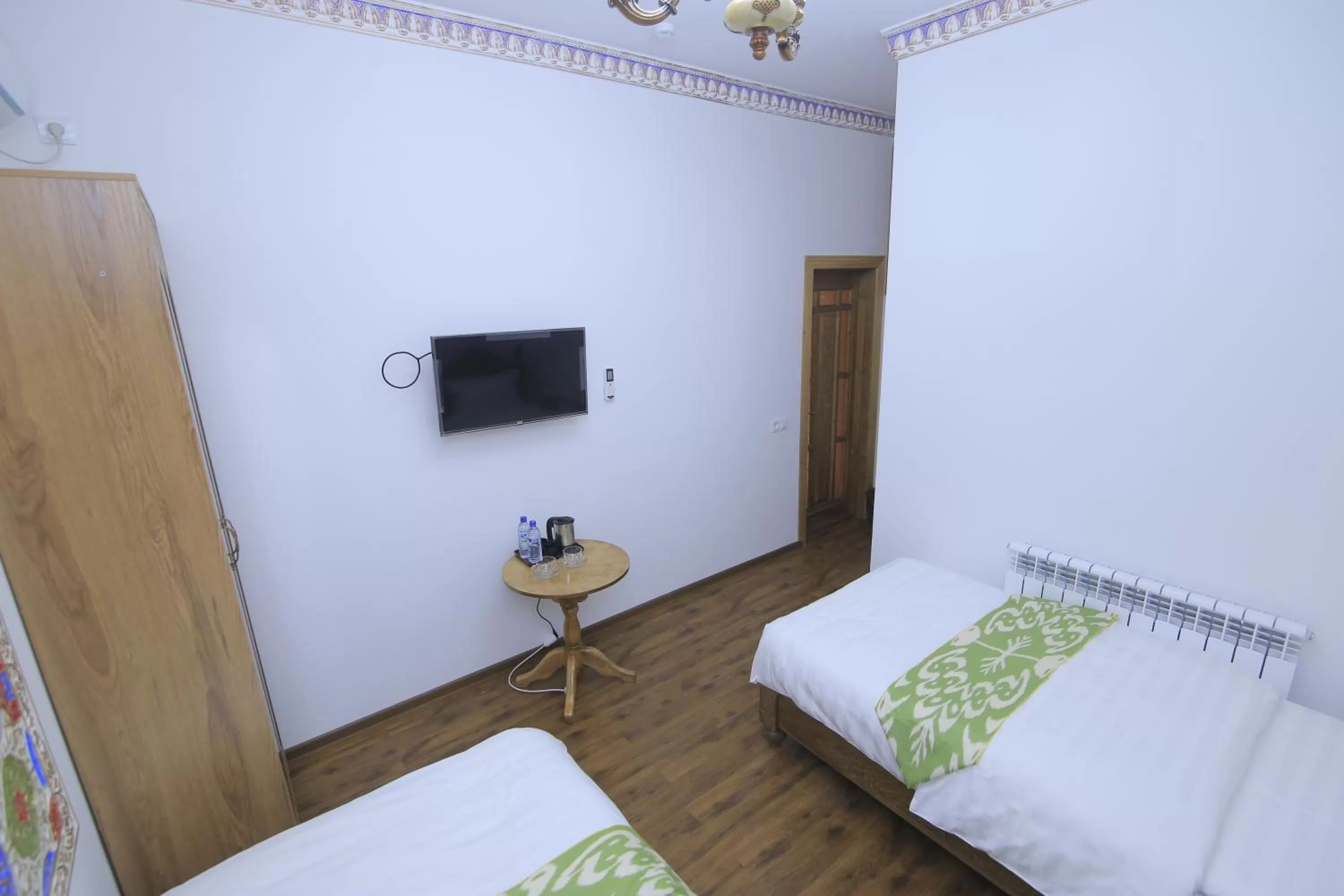 TV and multimedia, Bed in Xadijam Hotel