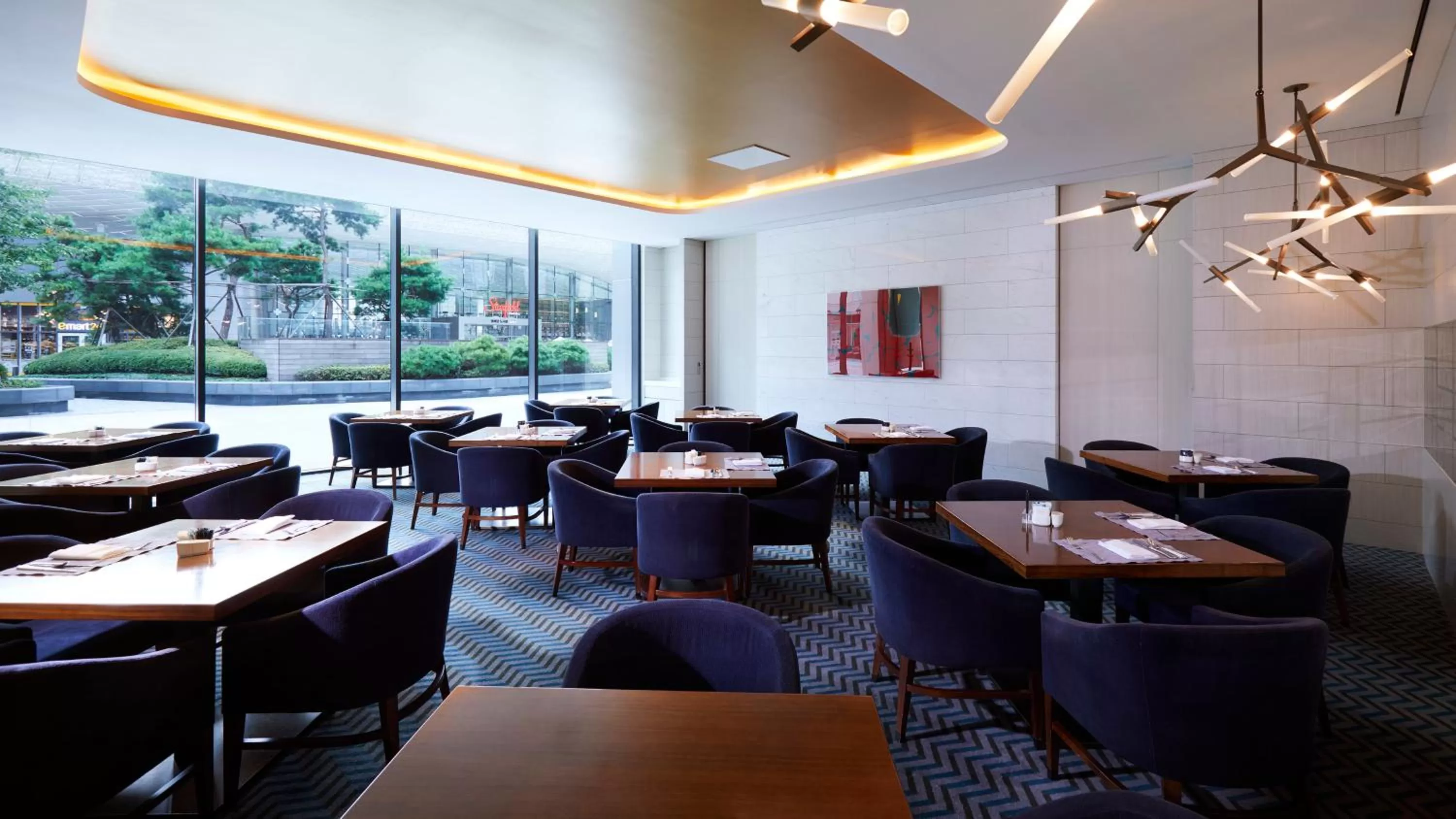 Restaurant/places to eat in Grand InterContinental Seoul Parnas by IHG