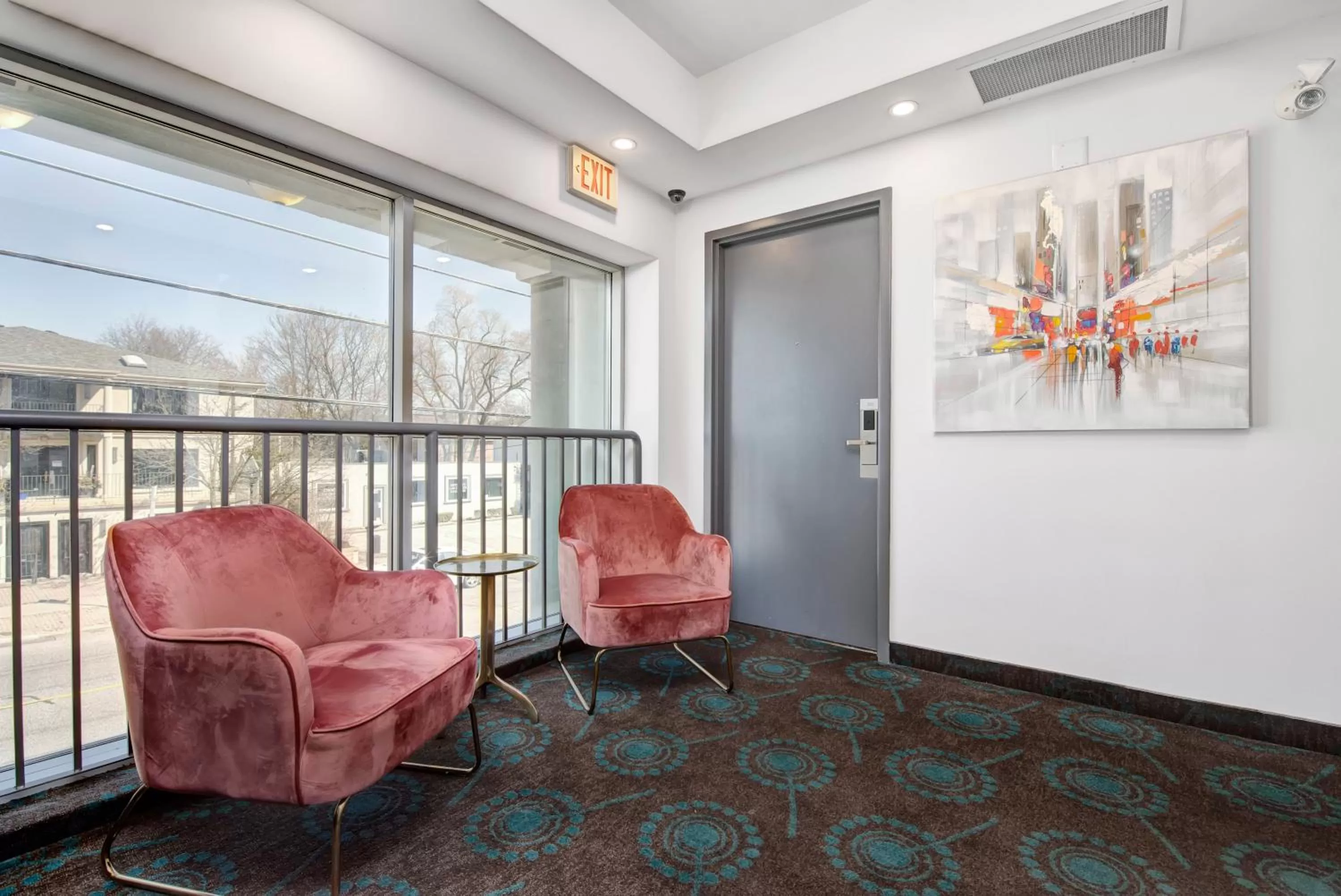 Seating area in Willowdale Hotel Toronto North York