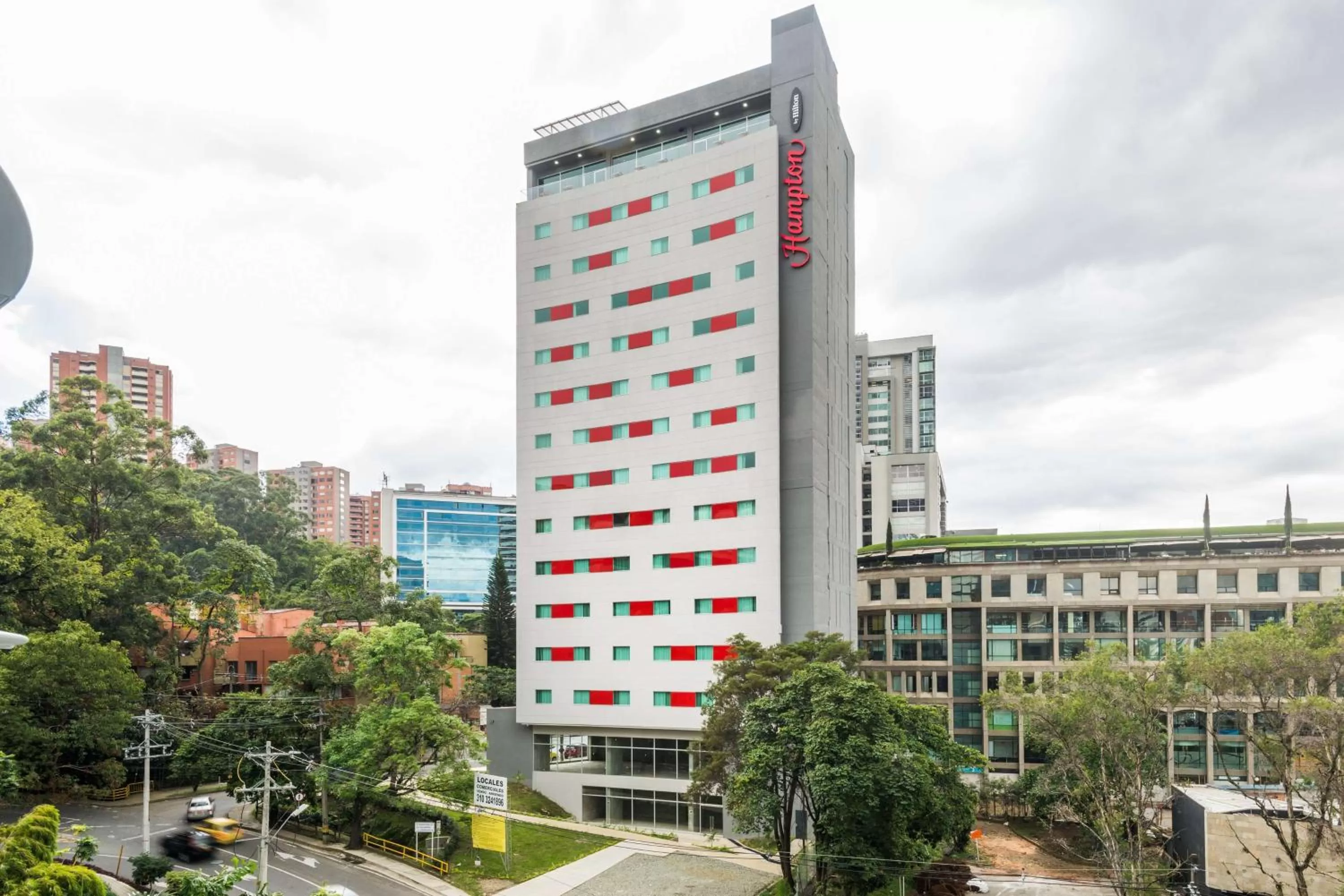 Property building in Hampton by Hilton Medellin
