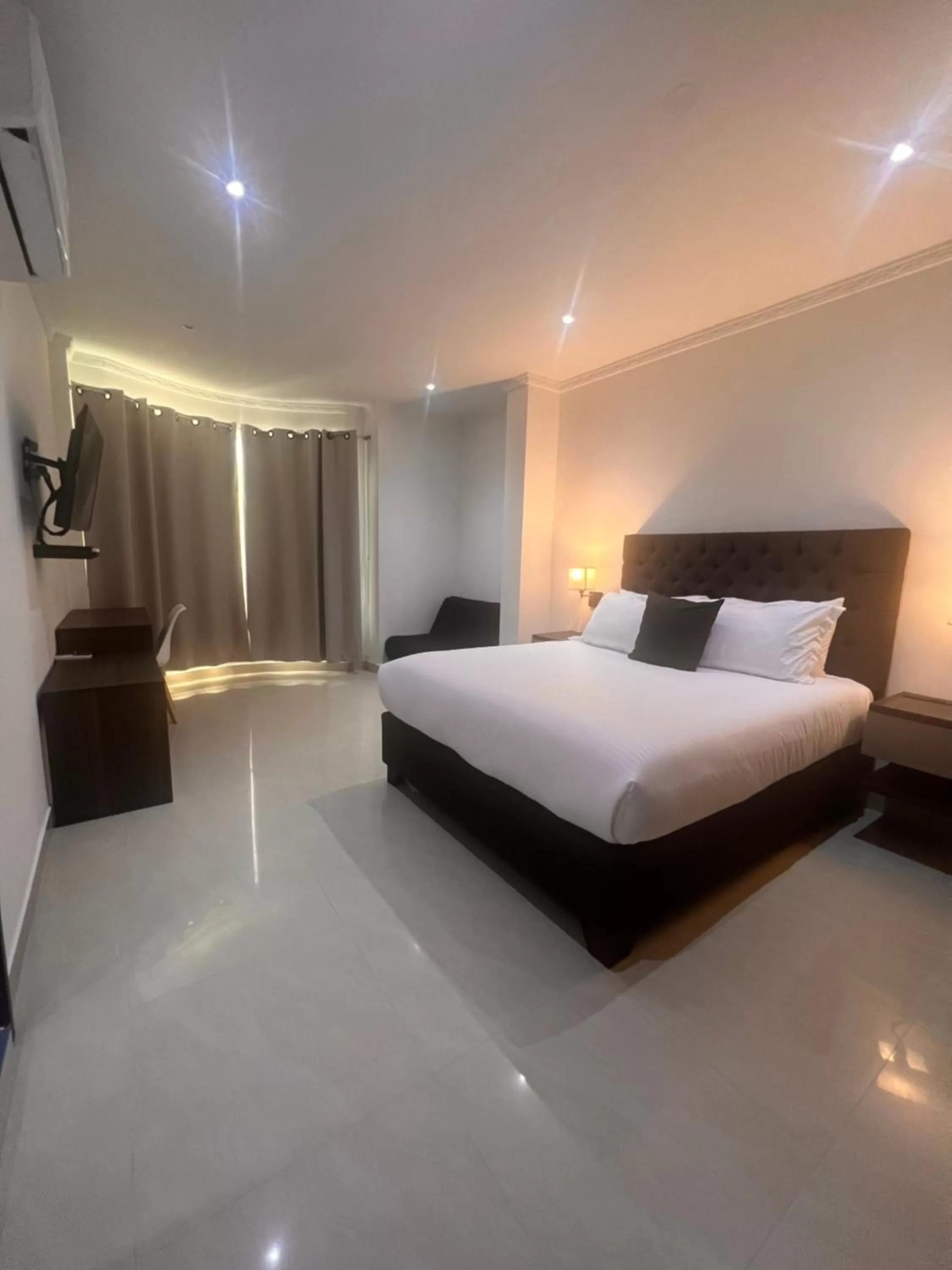 Bed in Hotel Zuriel Boutique