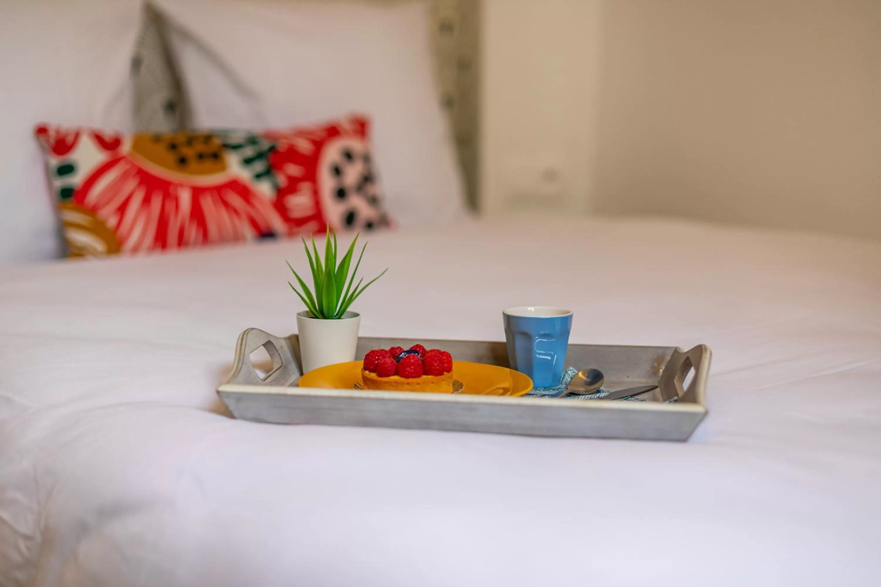 Bed in WS Haussmann - La Fayette