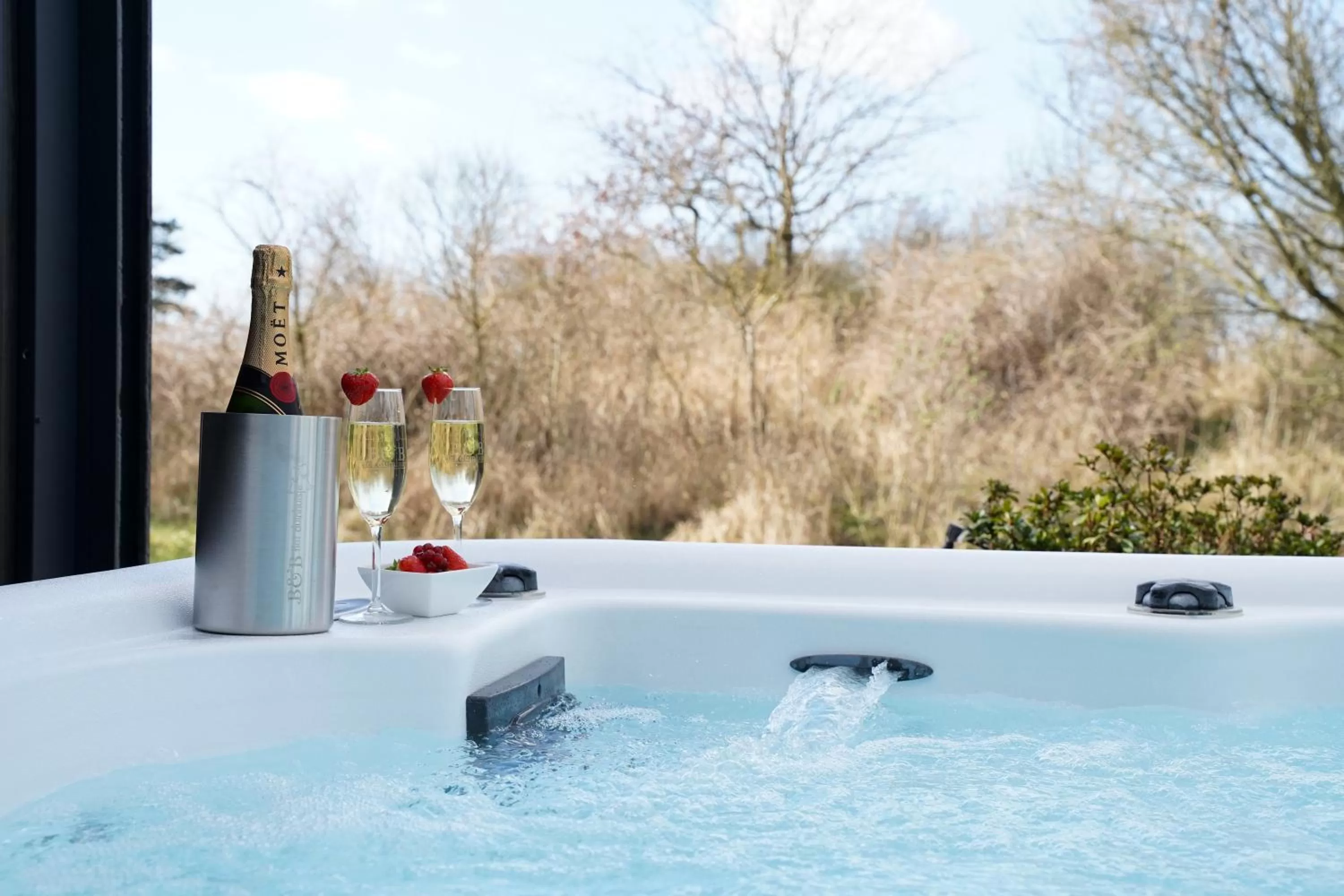 Spa and wellness centre/facilities in B&B het duinhuisje met jacuzzi