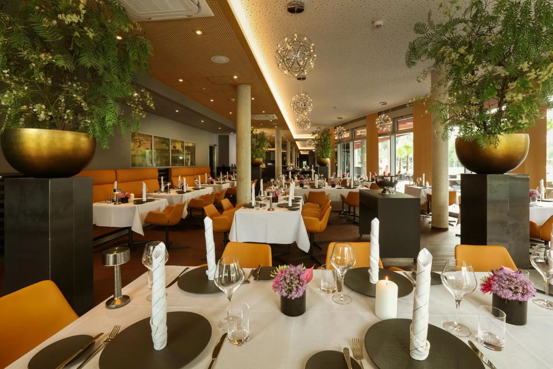 Restaurant/places to eat in The Bridgge Grand Boutique Hotel