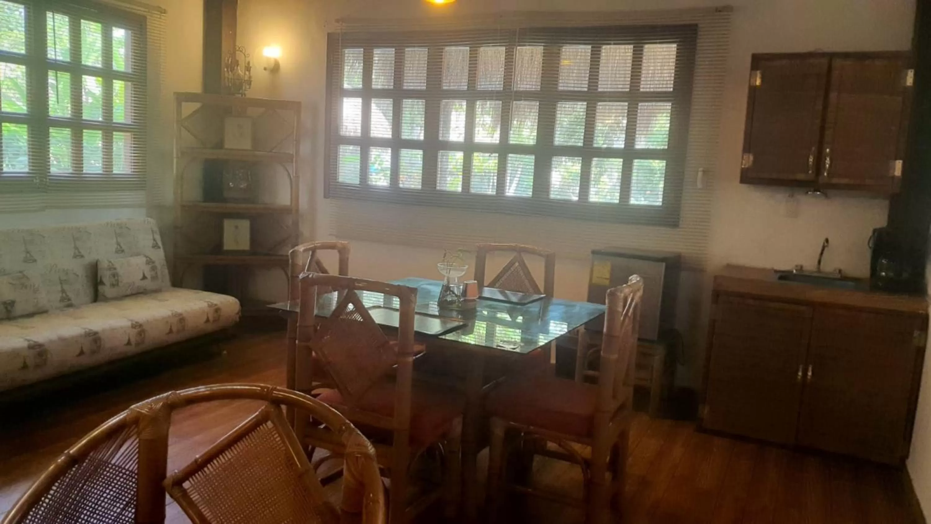 Dining Area in Cabañas Colibrí