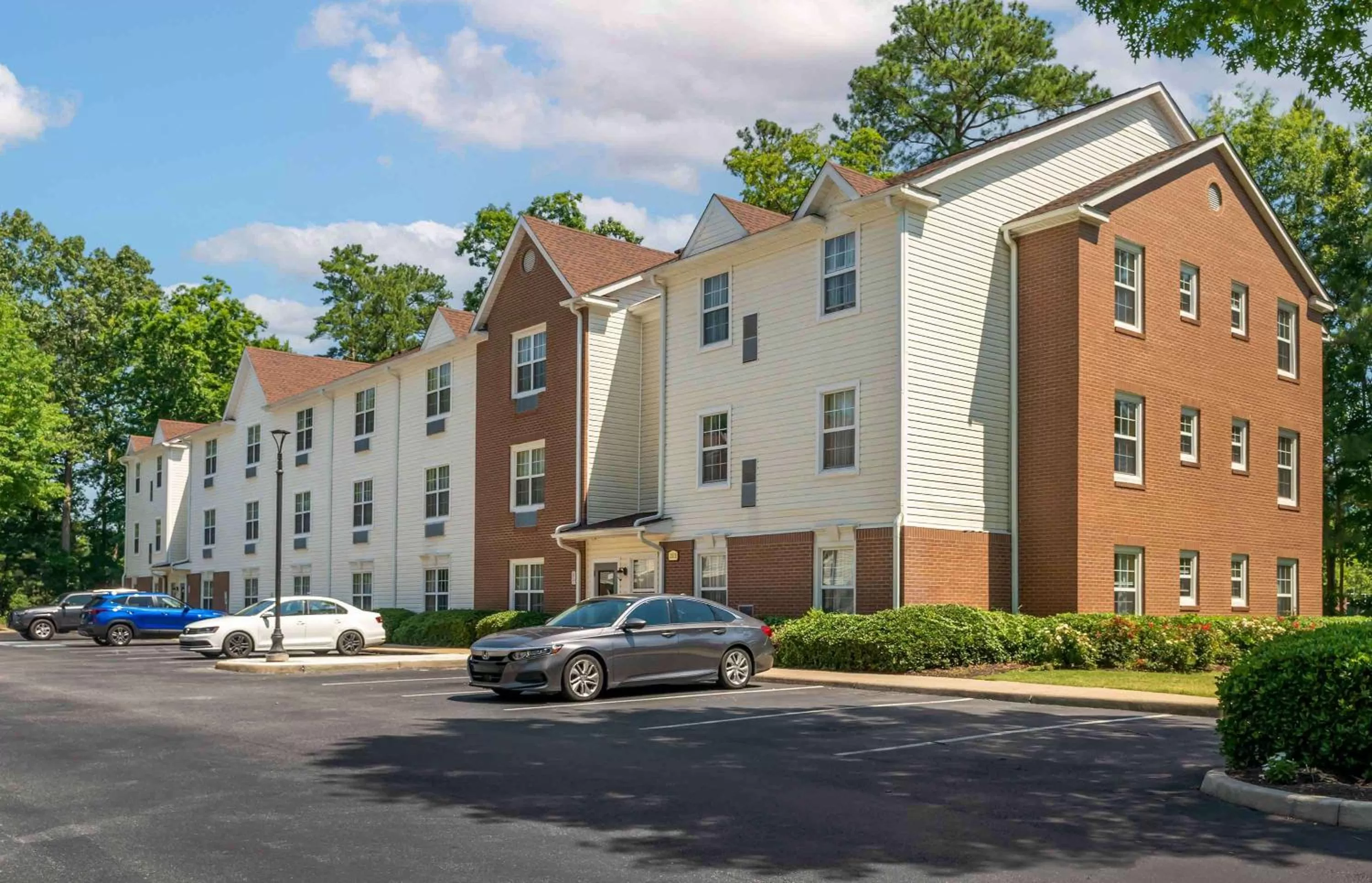 Property building in Extended Stay America Suites - Newport News - Yorktown