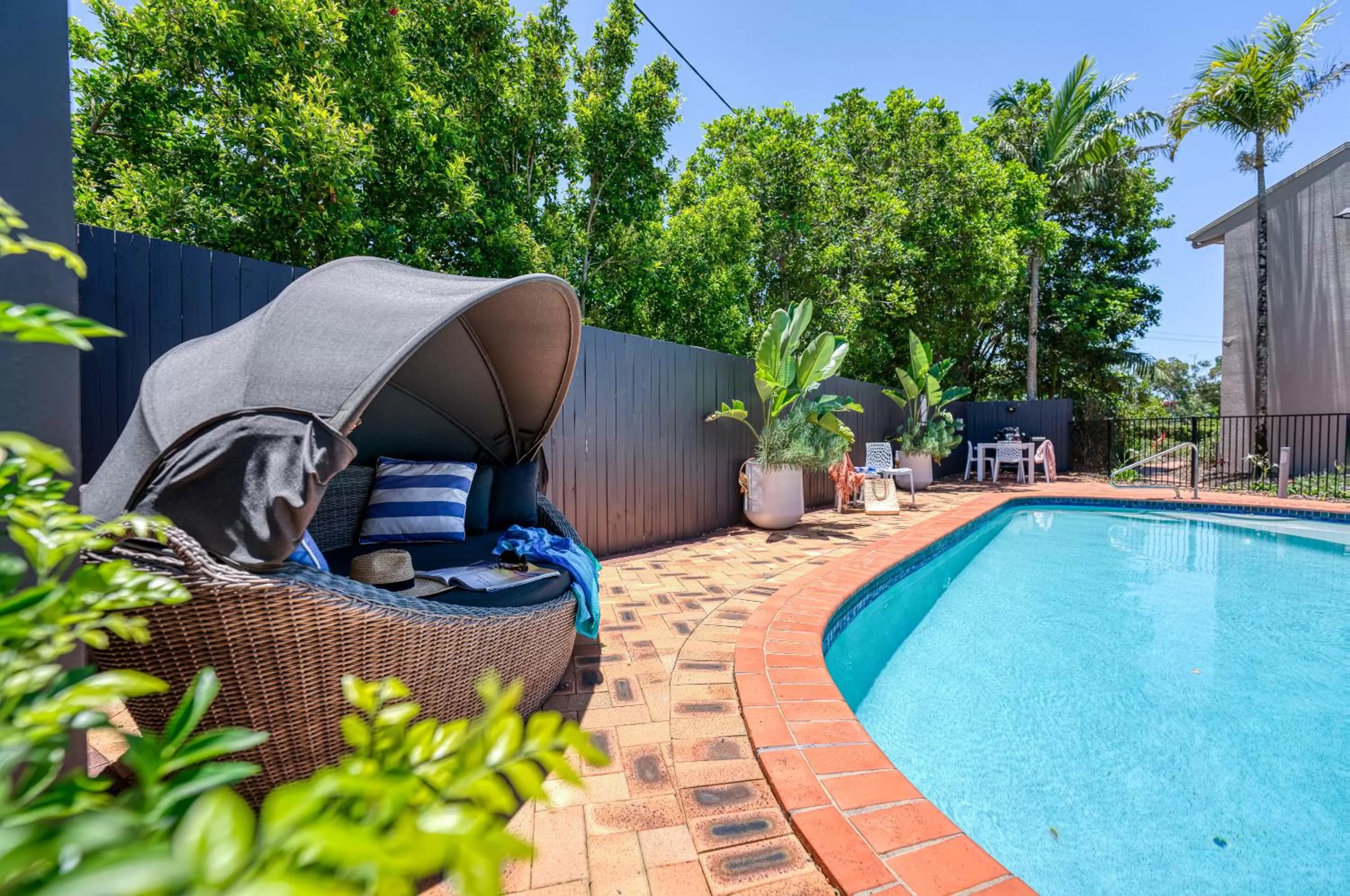 Swimming pool in Noosa Sun - On the Noosa River