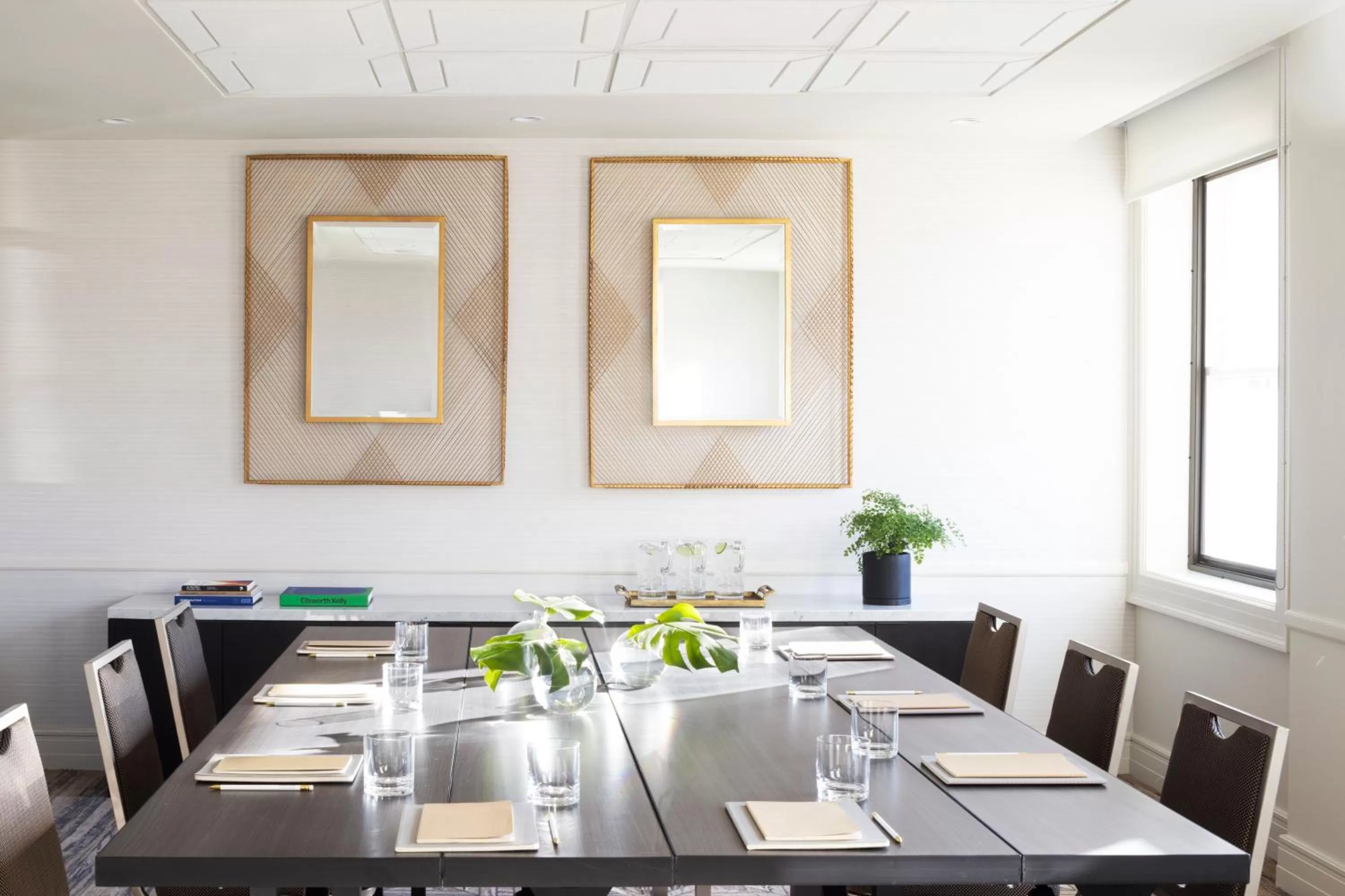 Meeting/conference room in Kimpton Cottonwood Hotel by IHG