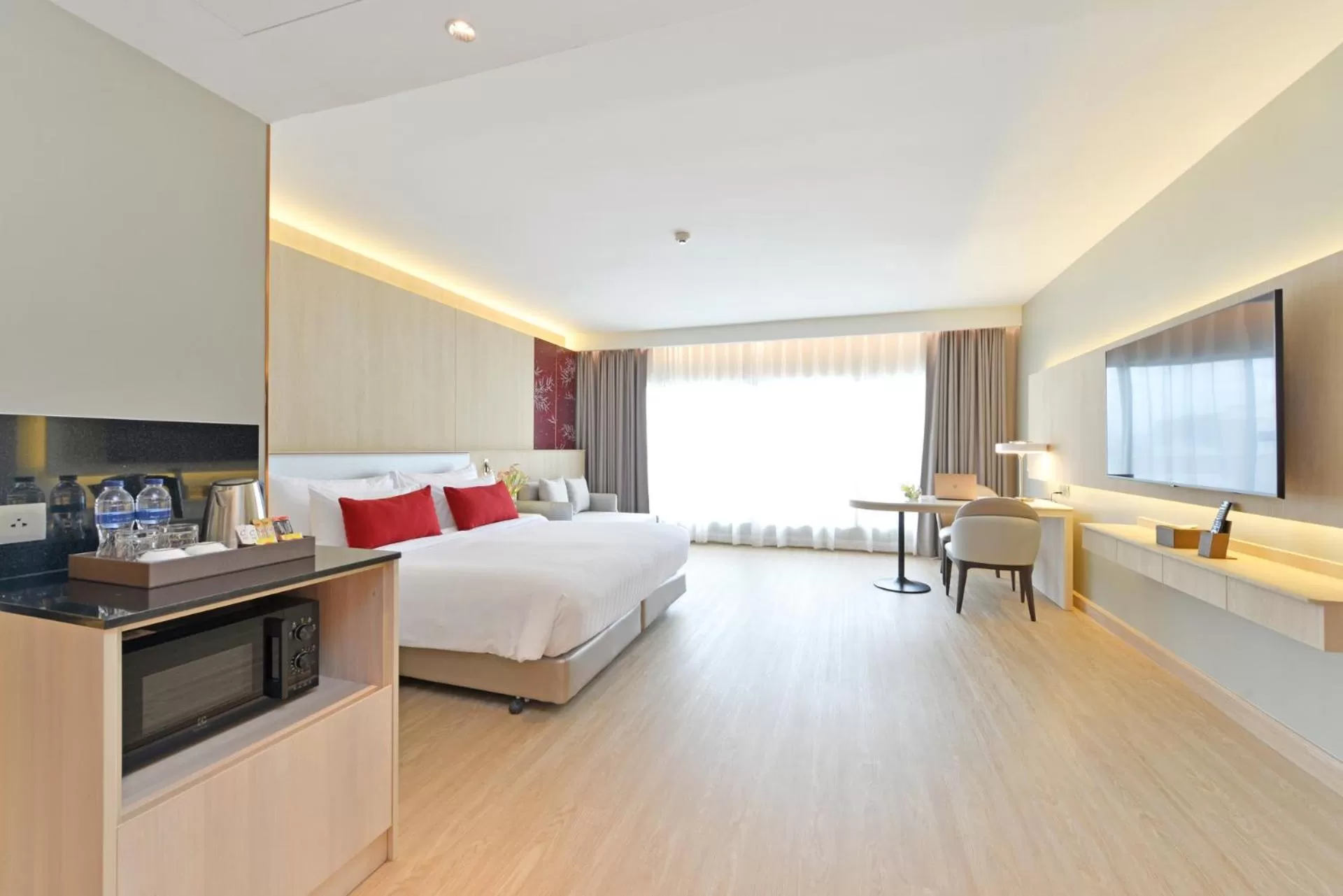 Bed in Centre Point Plus Hotel Pratunam