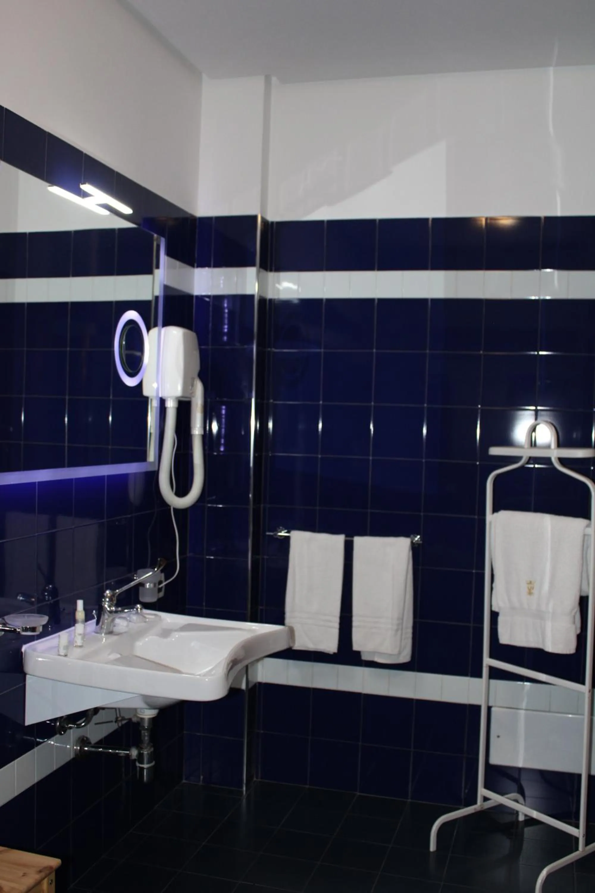 Bathroom in Artemisia Palace Hotel