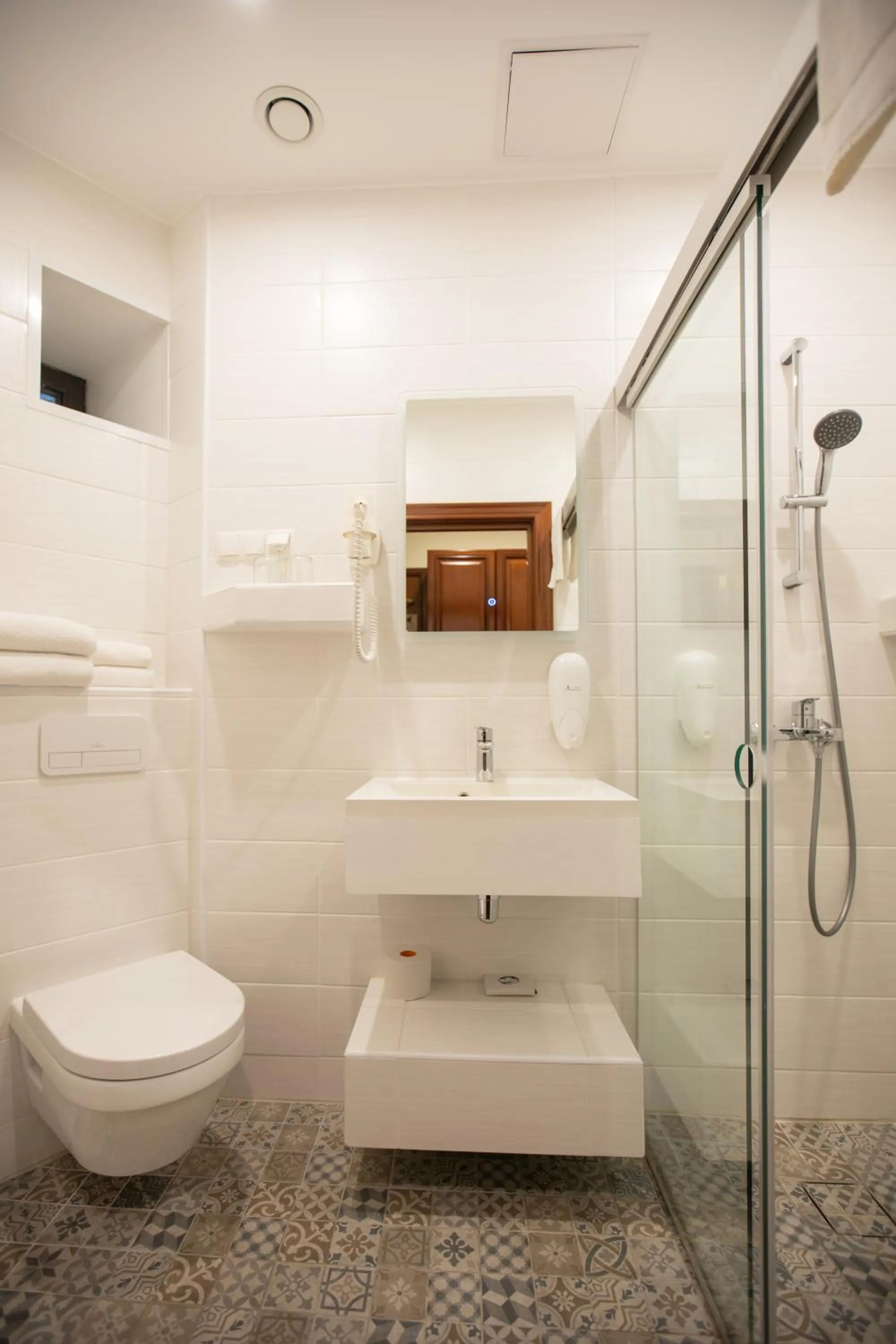 Shower in Hotel St. Barbara