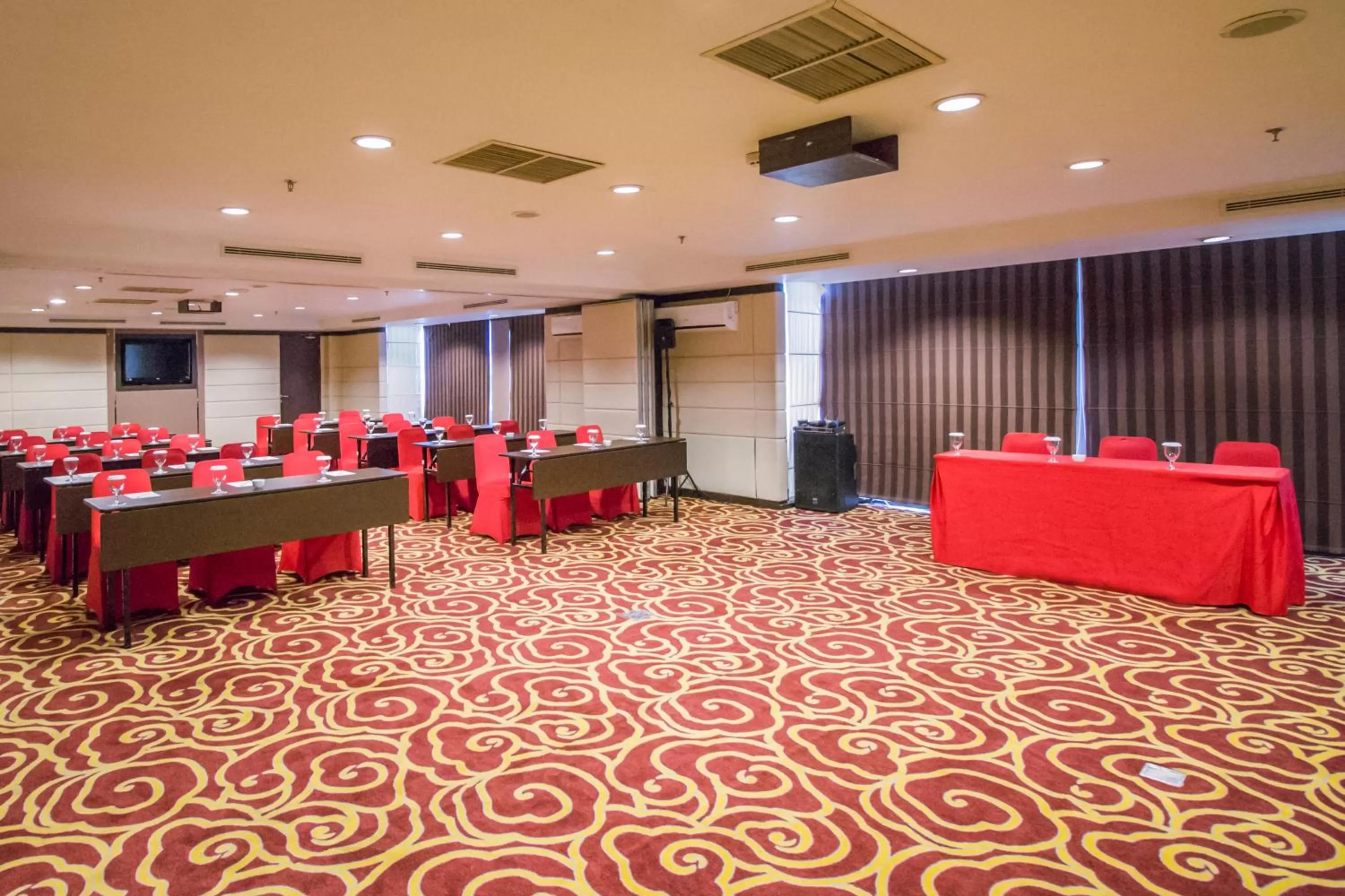 Business facilities in Mercure Pontianak City Center