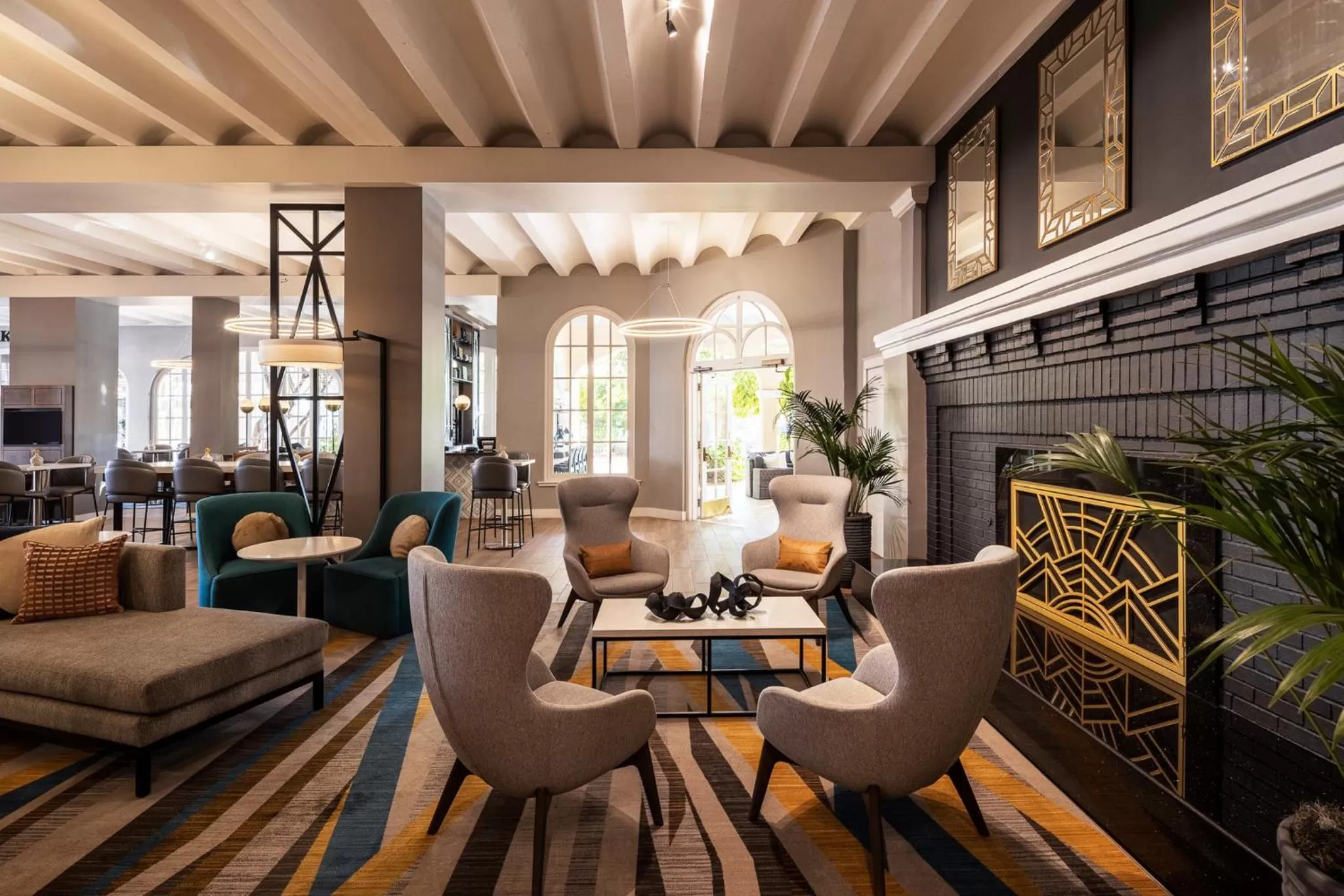 Property building in Crowne Plaza Phoenix - Chandler Golf Resort by IHG