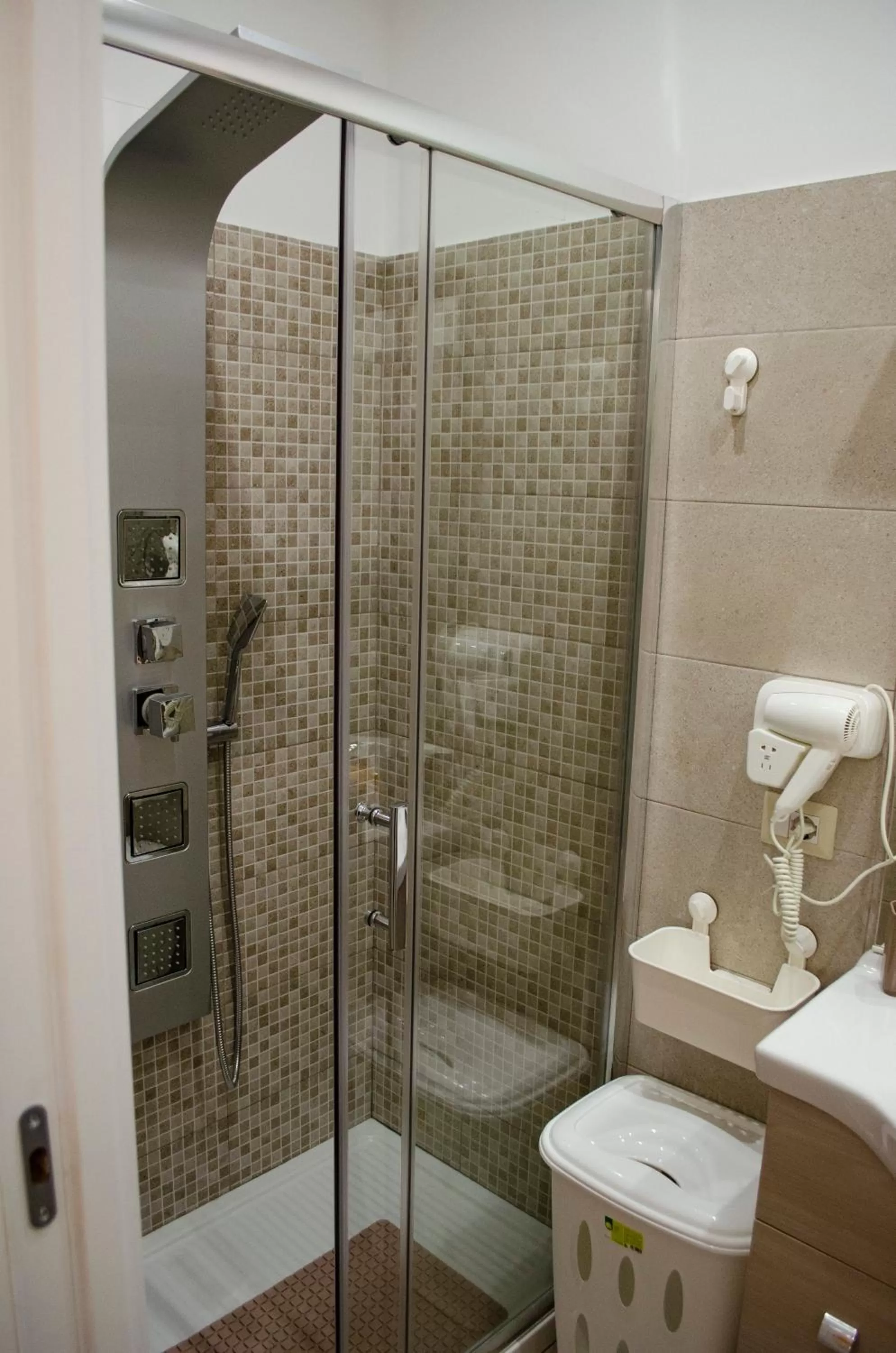 Bathroom in Villa longardi