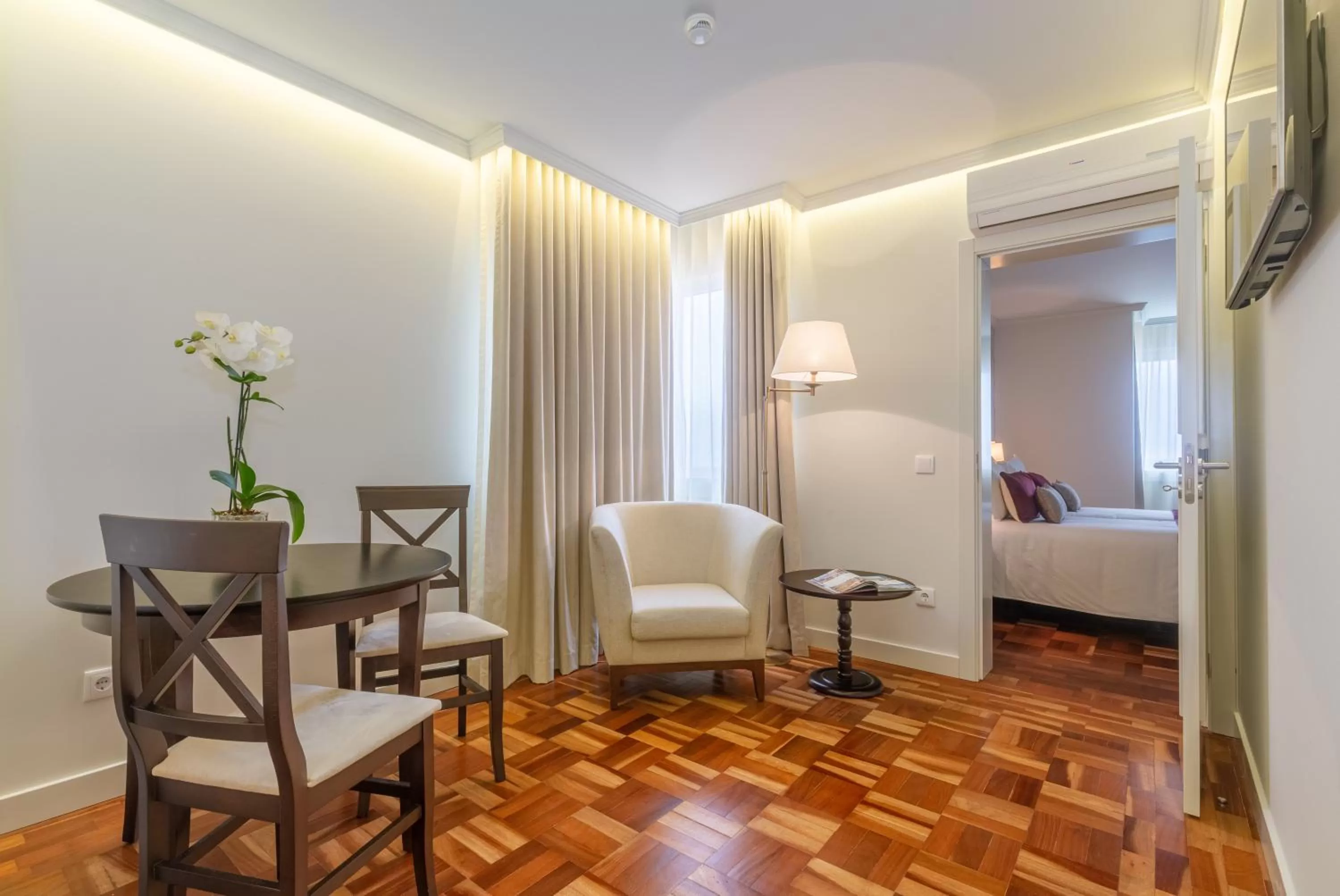 Photo of the whole room in Luna Hotel Turismo