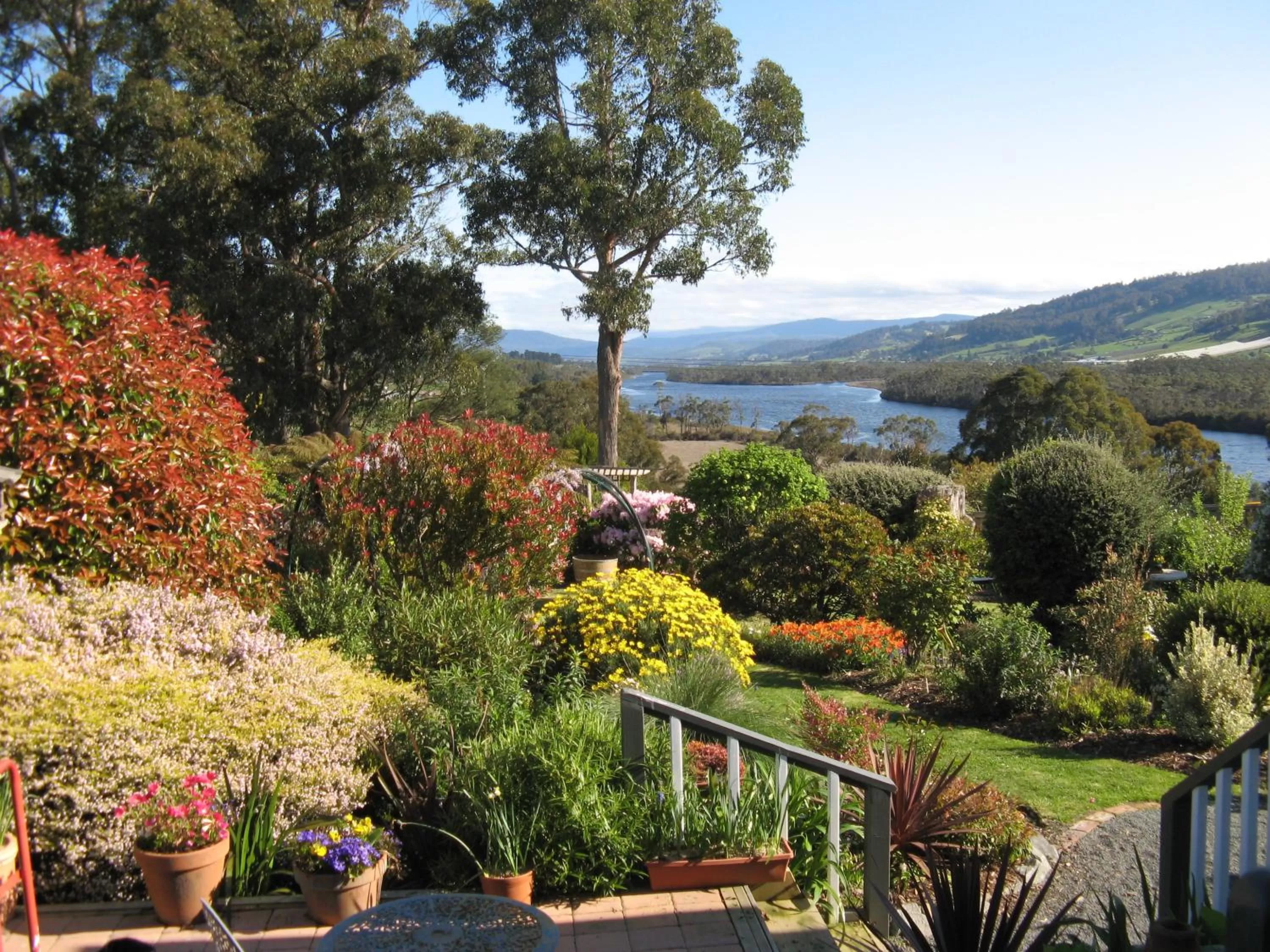 BBQ facilities in Hillside Bed and Breakfast