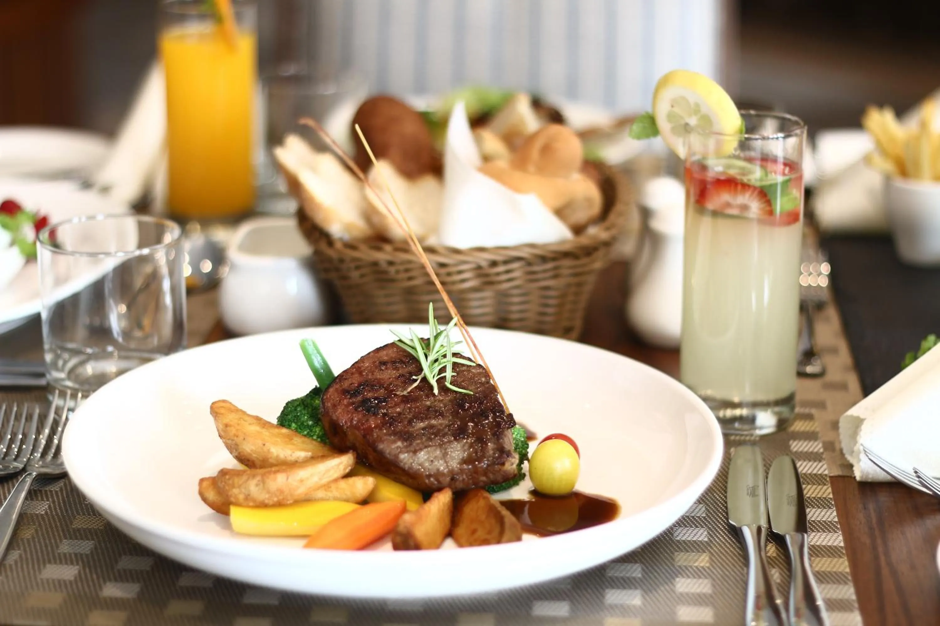 Lunch in Levatio Hotel Muscat