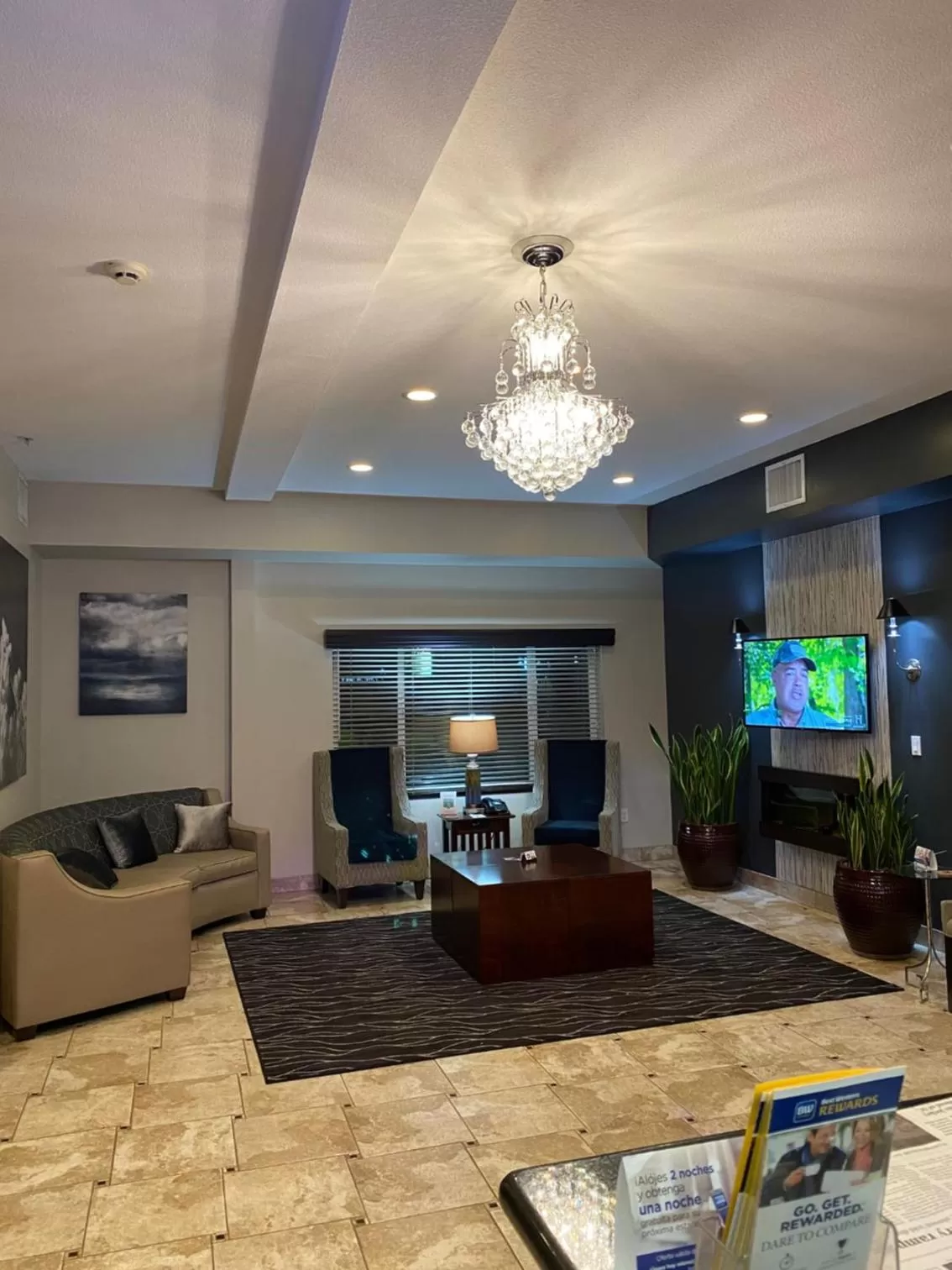 Lobby or reception in Best Western Newberg Inn