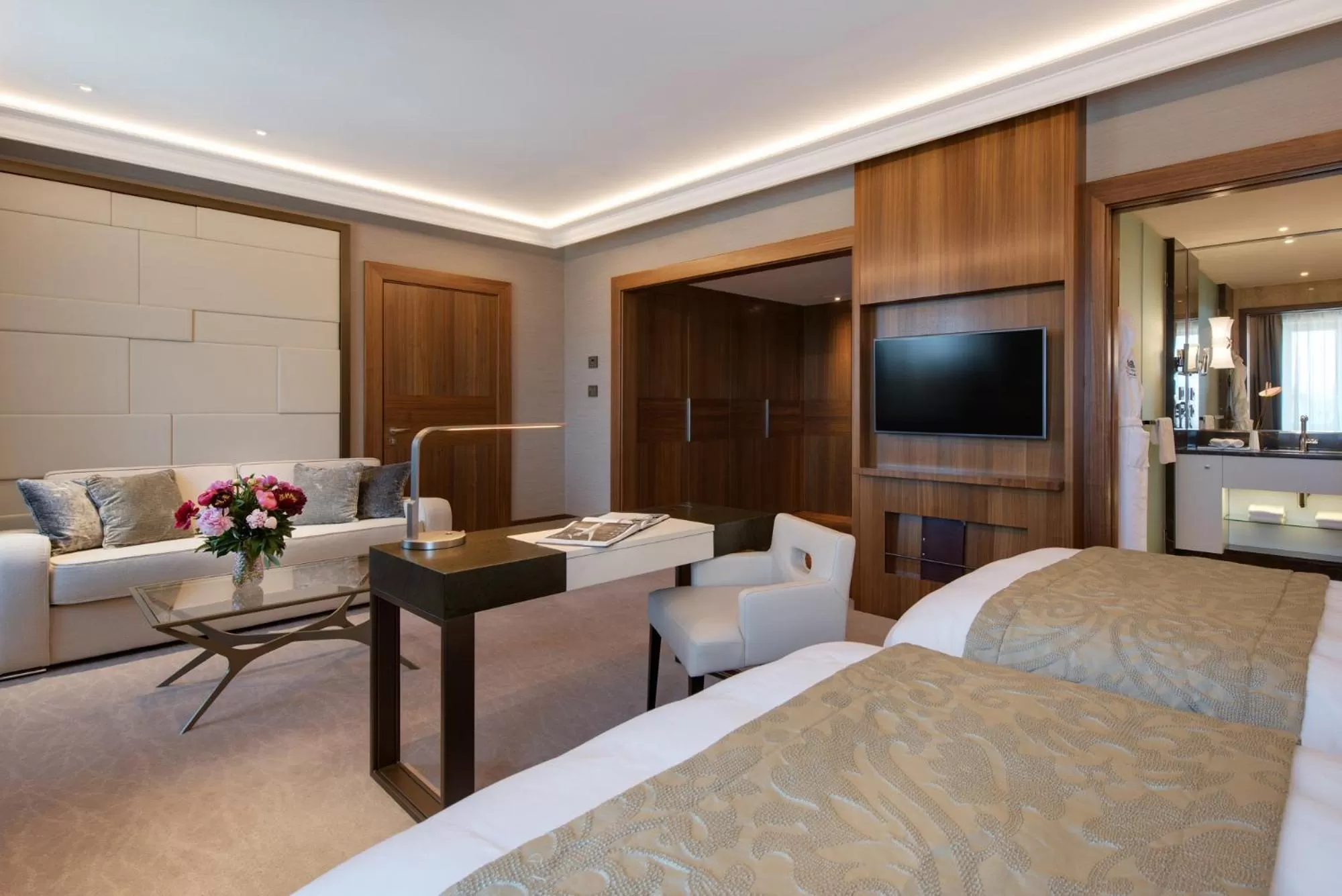 Seating area, Bed in Grand Hotel Kempinski Riga