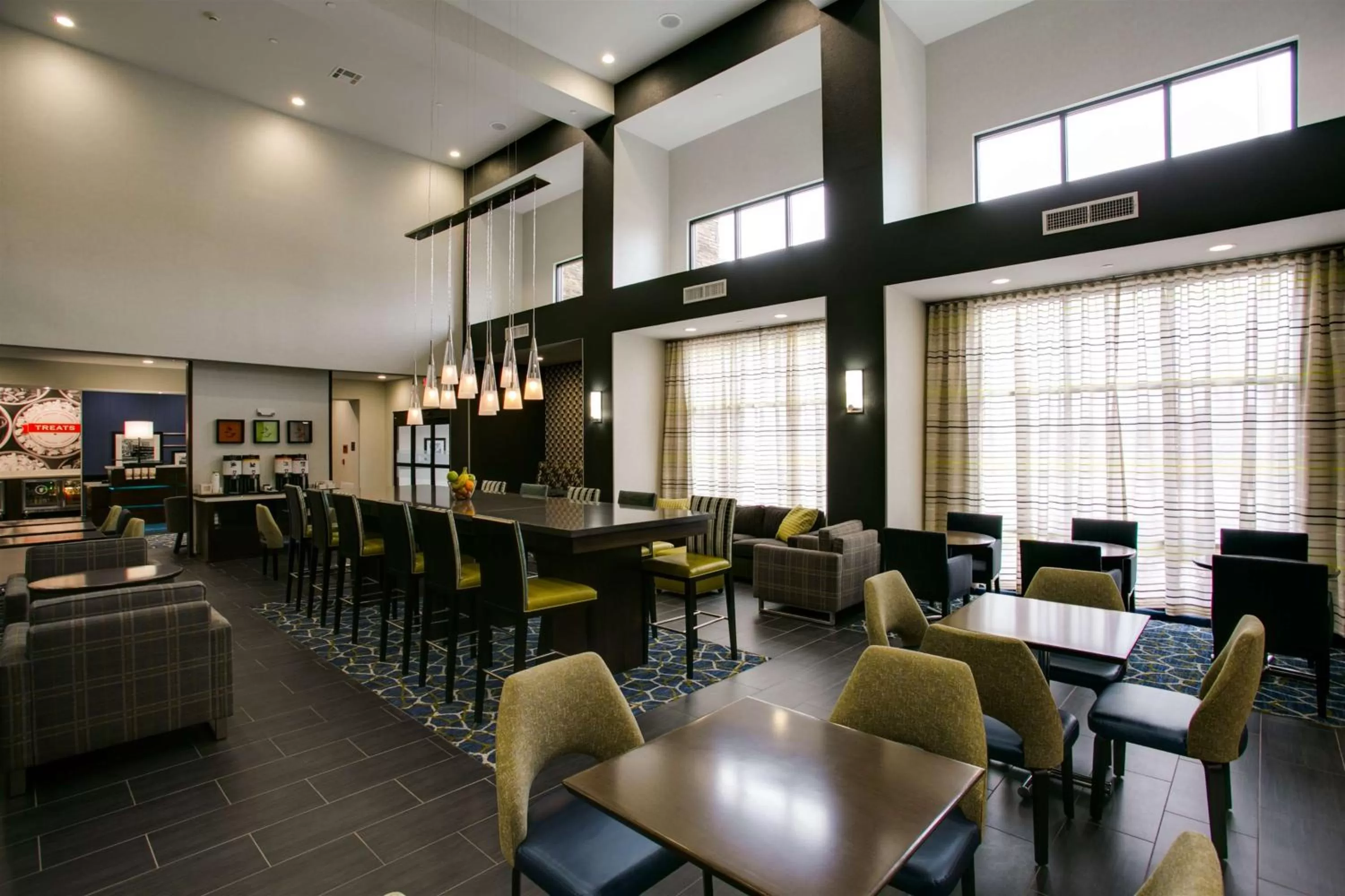 Lobby or reception in Hampton Inn & Suites Dallas/Ft. Worth Airport South