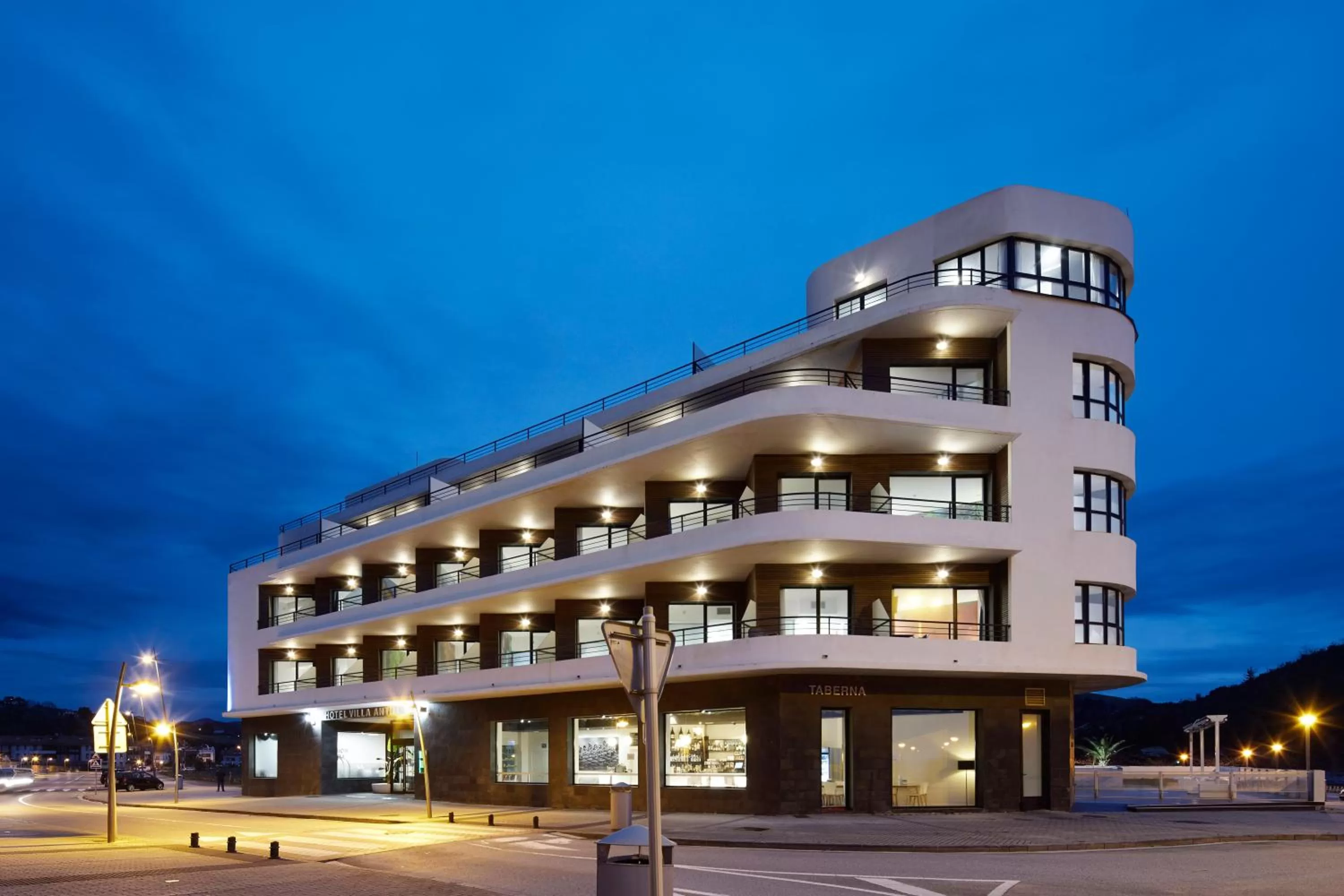 Property building in Hotel & Thalasso Villa Antilla - Habitaciones con Terraza - Thalasso incluida