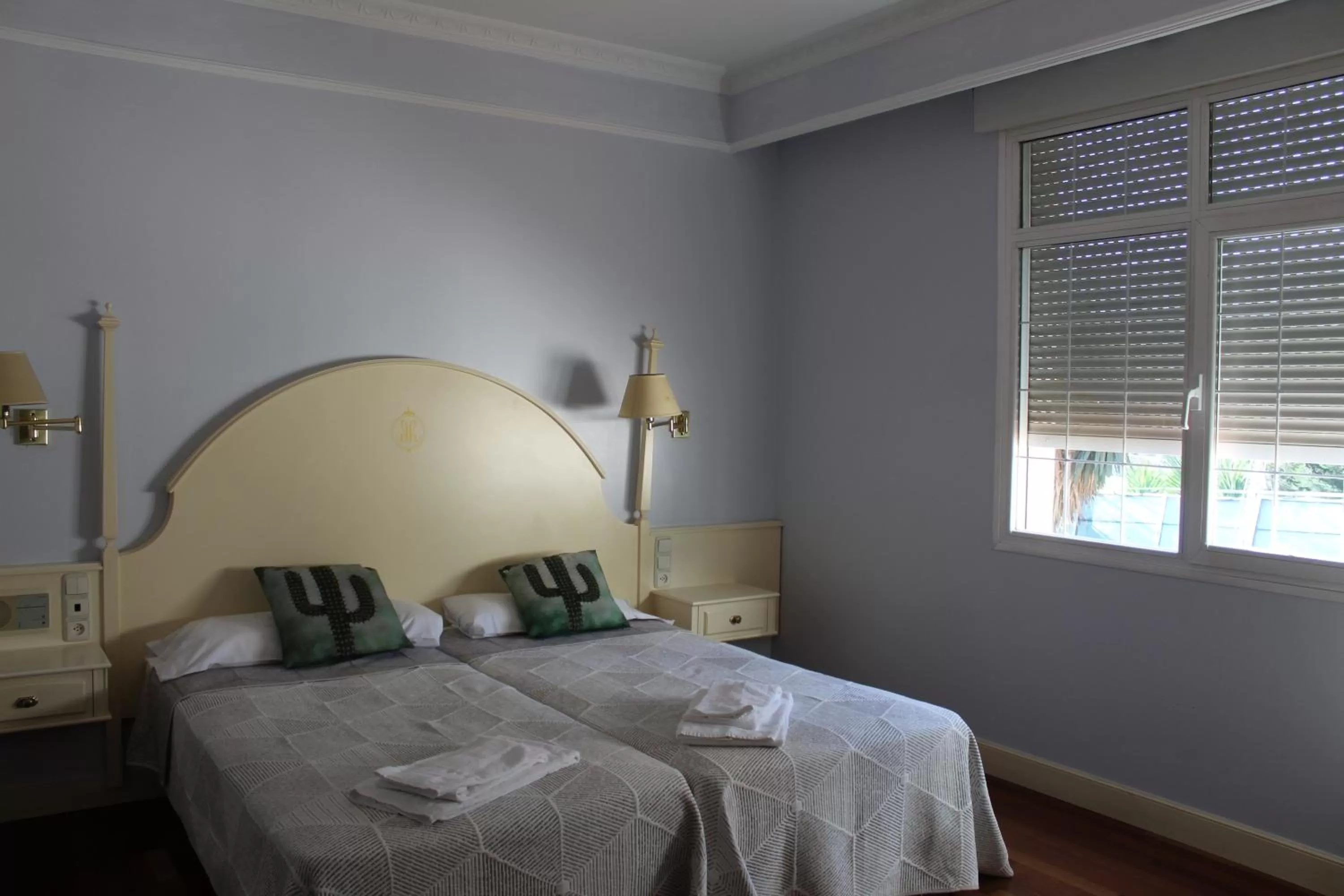 Bed in Hotel Harrison Etxea