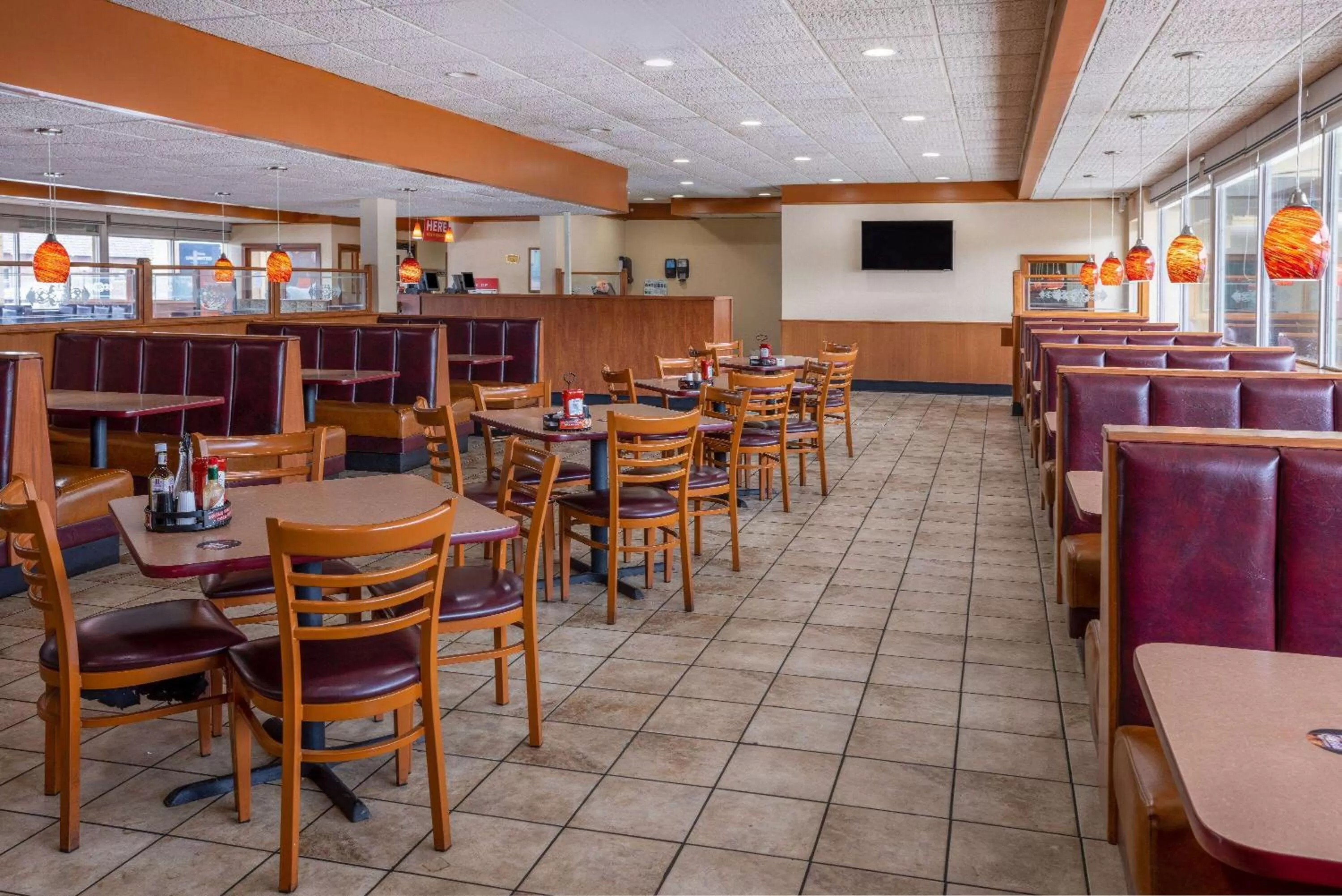 Restaurant/places to eat in Ramada by Wyndham Rome - Verona