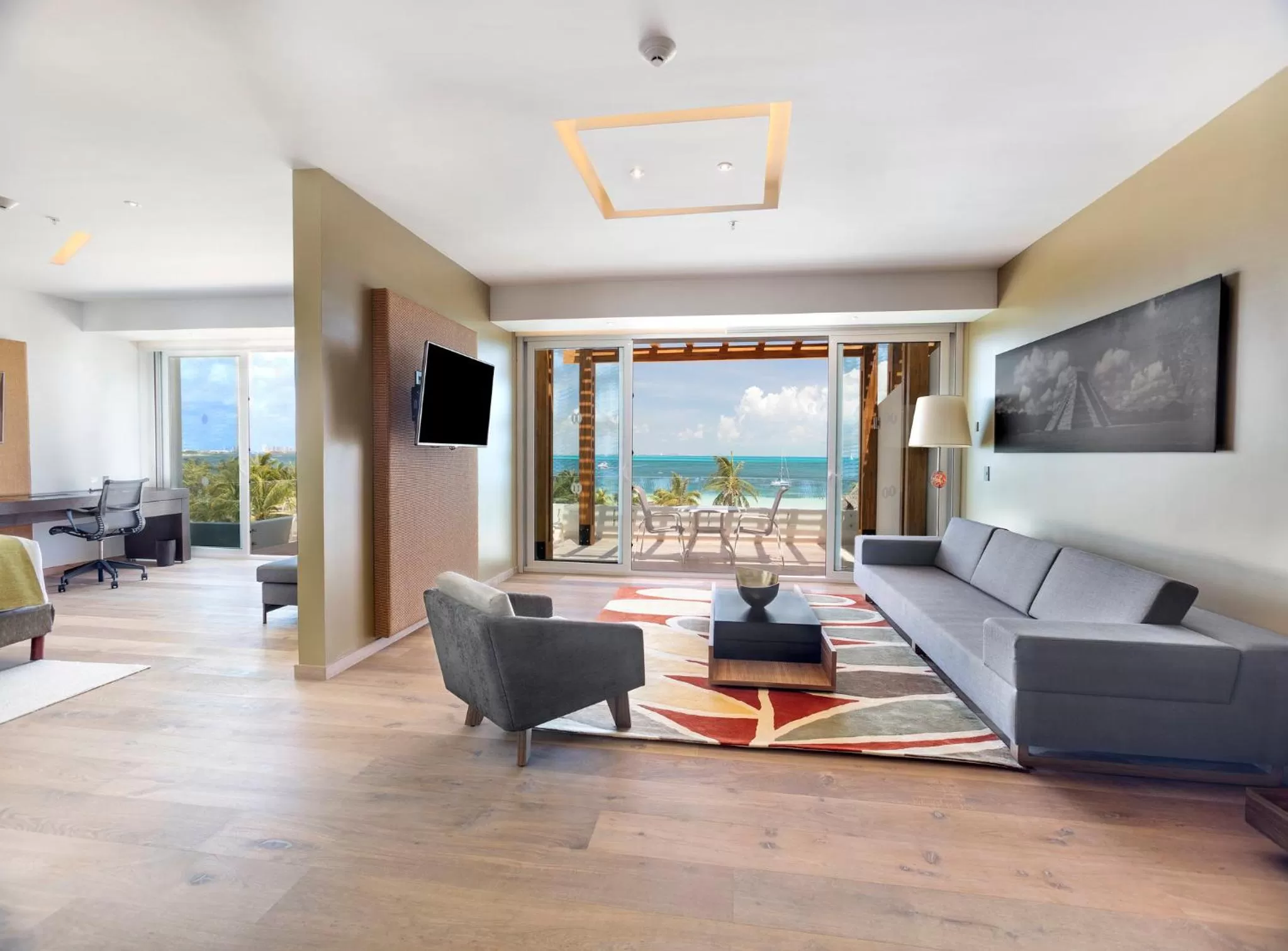 Photo of the whole room in Presidente InterContinental Cancun Resort