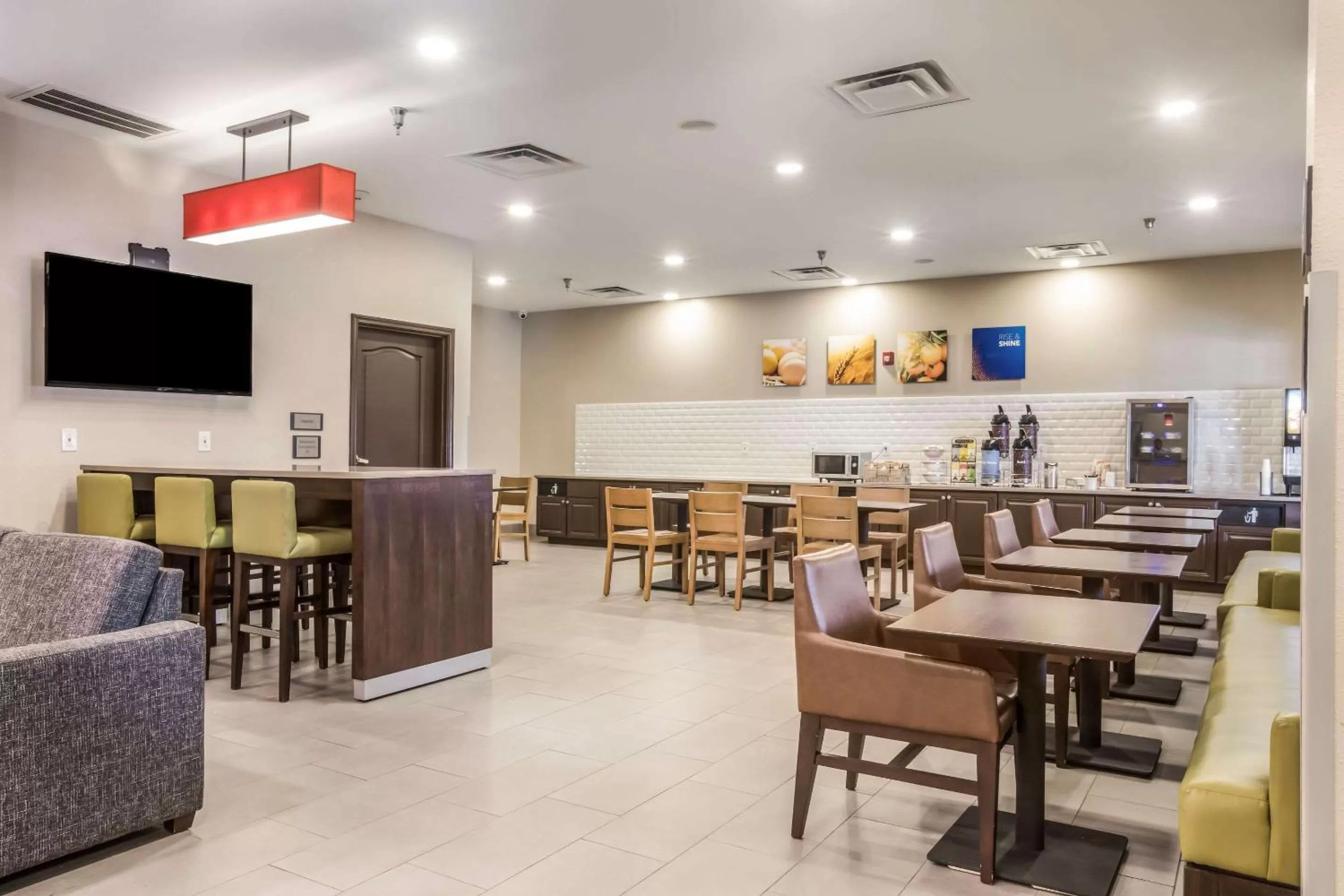 Restaurant/places to eat in Comfort Inn & Suites Fairburn - Atlanta Southwest